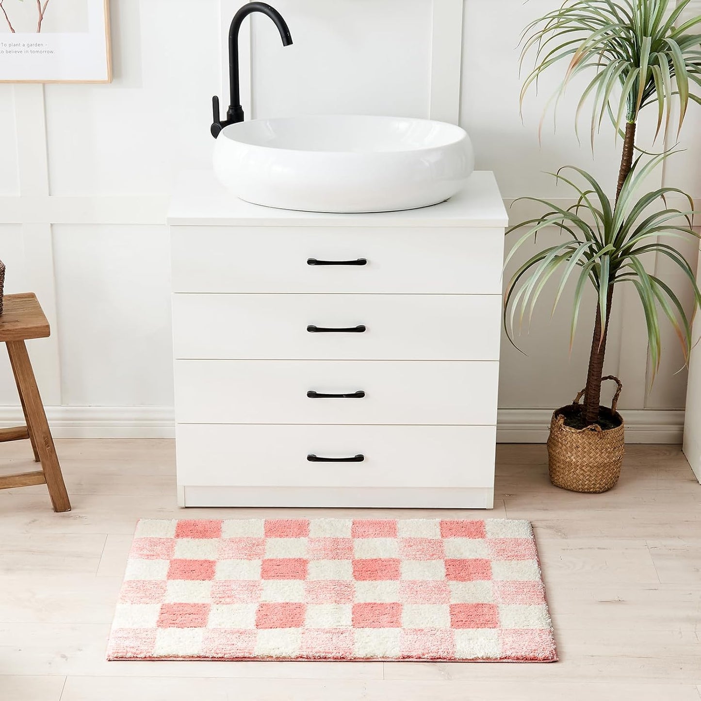 CozeCube Bath mats for Bathroom Non Slip, Fluffy Absorbent Microfiber Bath mat Washable, Aesthetic Bathroom Rugs, Long Blossom Pink Checkered Bath mat, Blossom Pink, 47" x 24"