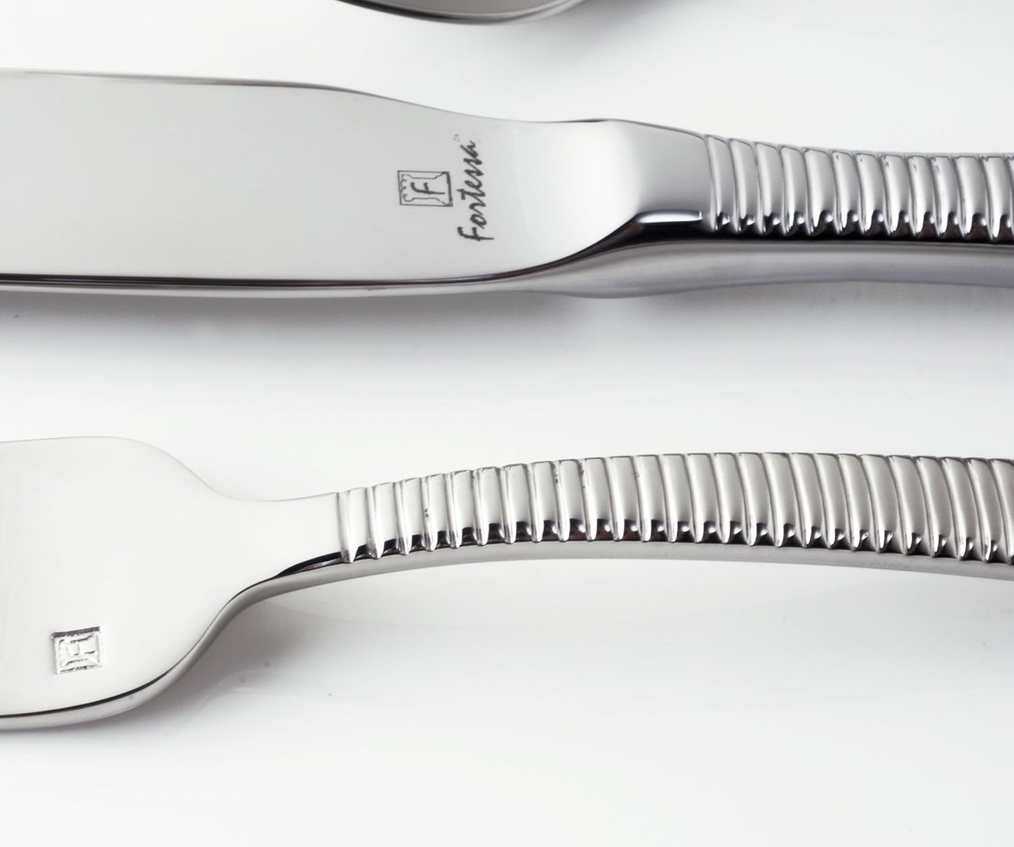 Fortessa 5pps-103-20PC Ringo Flatware 20 Piece Place Setting, Polished Stainless