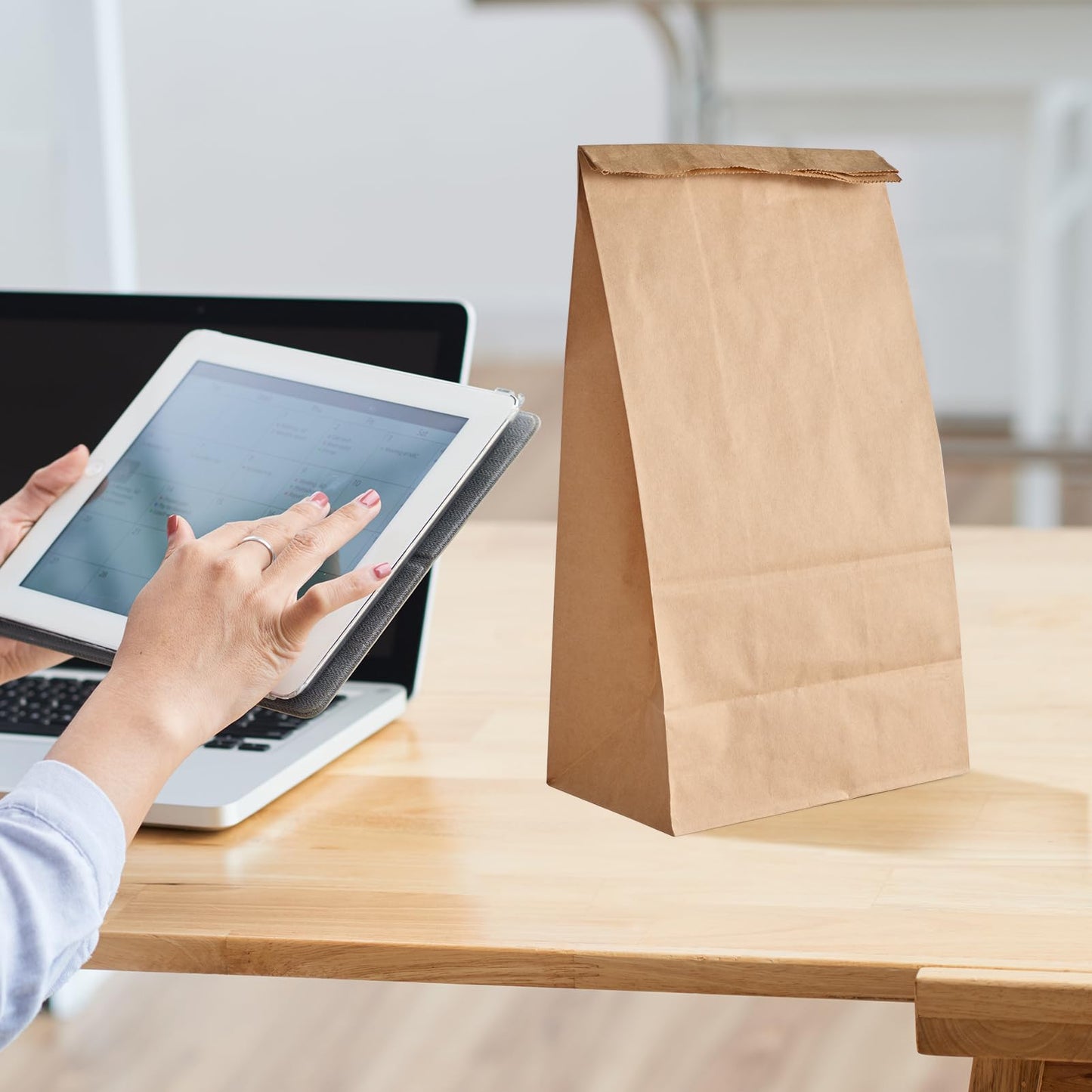 MUCHII 8 LB Paper Lunch Bags,100 Count Brown Paper Bags for Lunches, Snacks, Take Out and Small Items