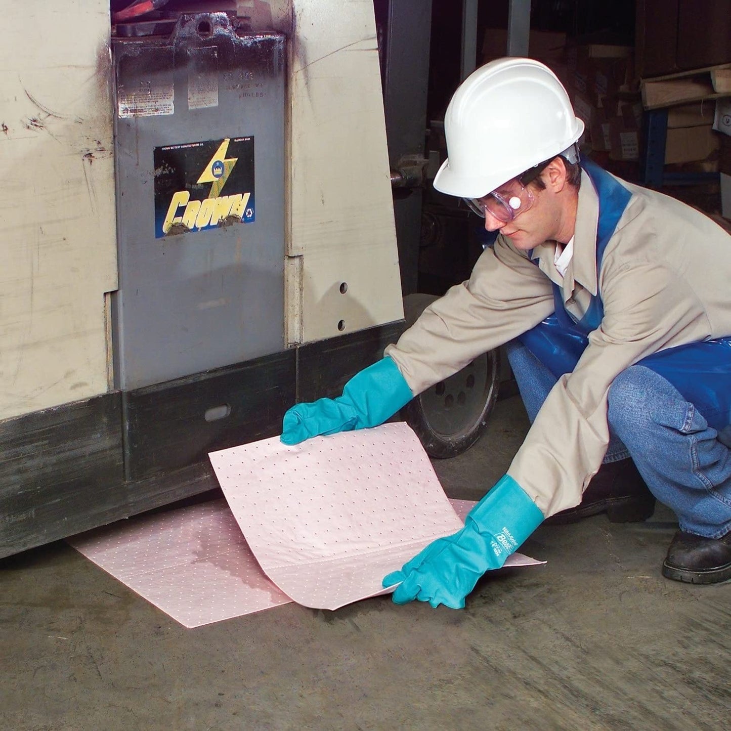 PIG Hazmat Chemical Absorbent Mat Pads - 200 Pads per Bag - 15" W x 20" L - Absorbs up to 14 oz. per Pad - MAT302