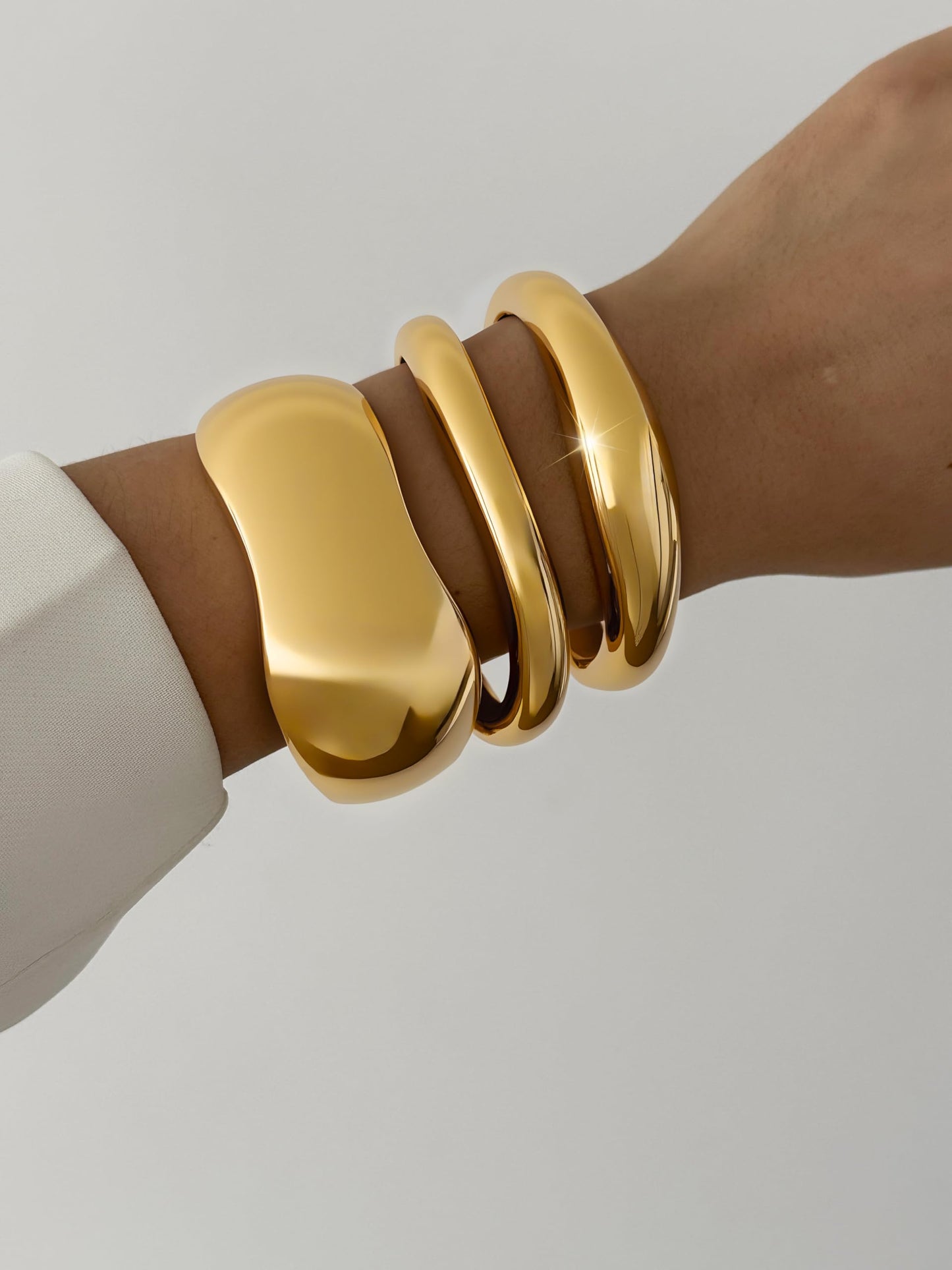 RchSLK 3Pcs Chunky Gold Bangles Bracelets for Women, Spring Hinged Big Stackable Bangles Set, Trendy Cuff Bracelet Stack Fashion