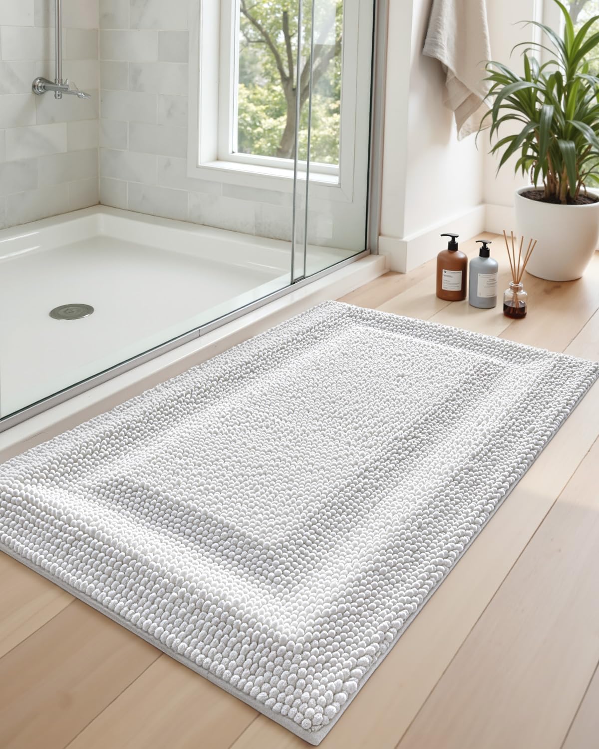 DEXI Bath Mats for Bathroom 24x43, Non Slip Washable Bathroom Rug, Thick Soft Chenille Absorbent Bathmat for Shower Floor, Fluffy Shaggy Carpet for Tub, White