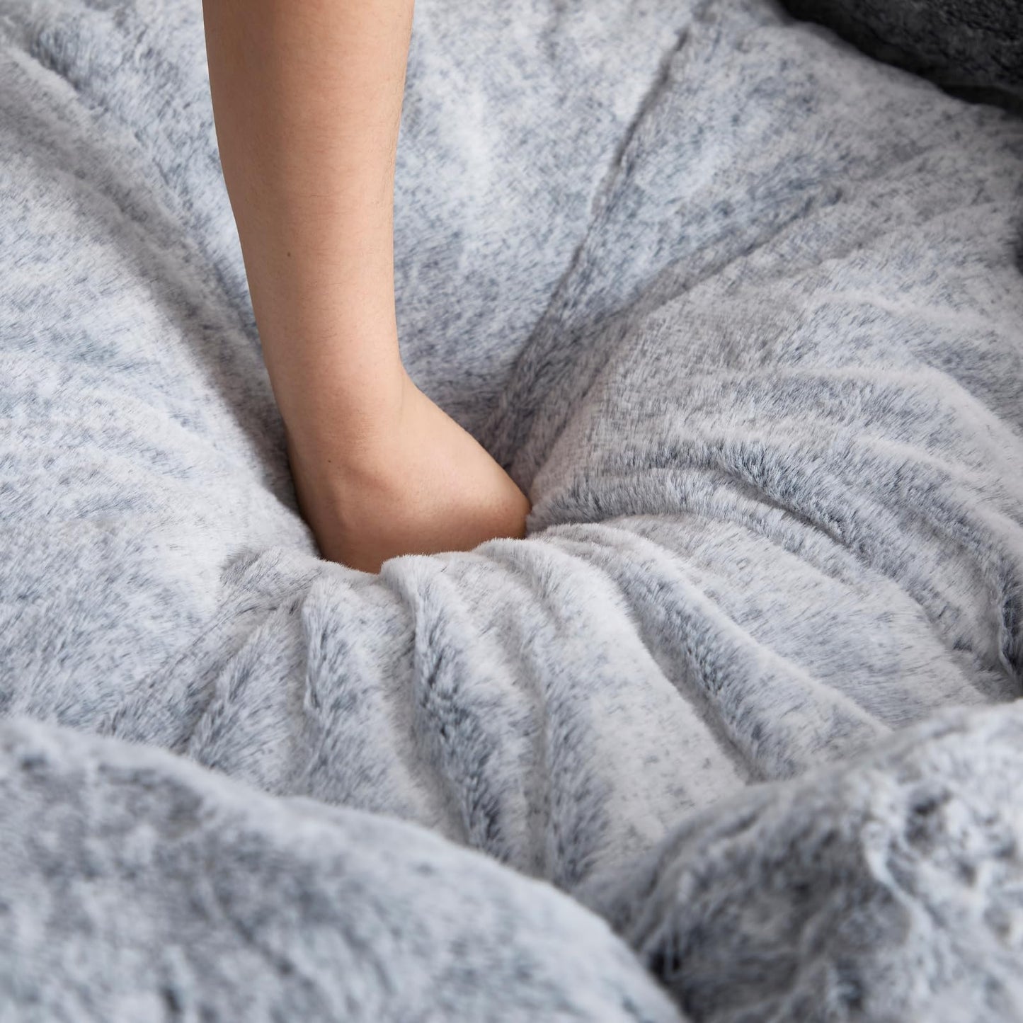 DUOMAY Giant Bean Bag Chair, Faux Fur Cozy Beanbag Chair for Adults, Kids, Round-Shaped Large Bean Bag Couch with Memory Foam for Living Room, Bedroom, Dorm, Grey
