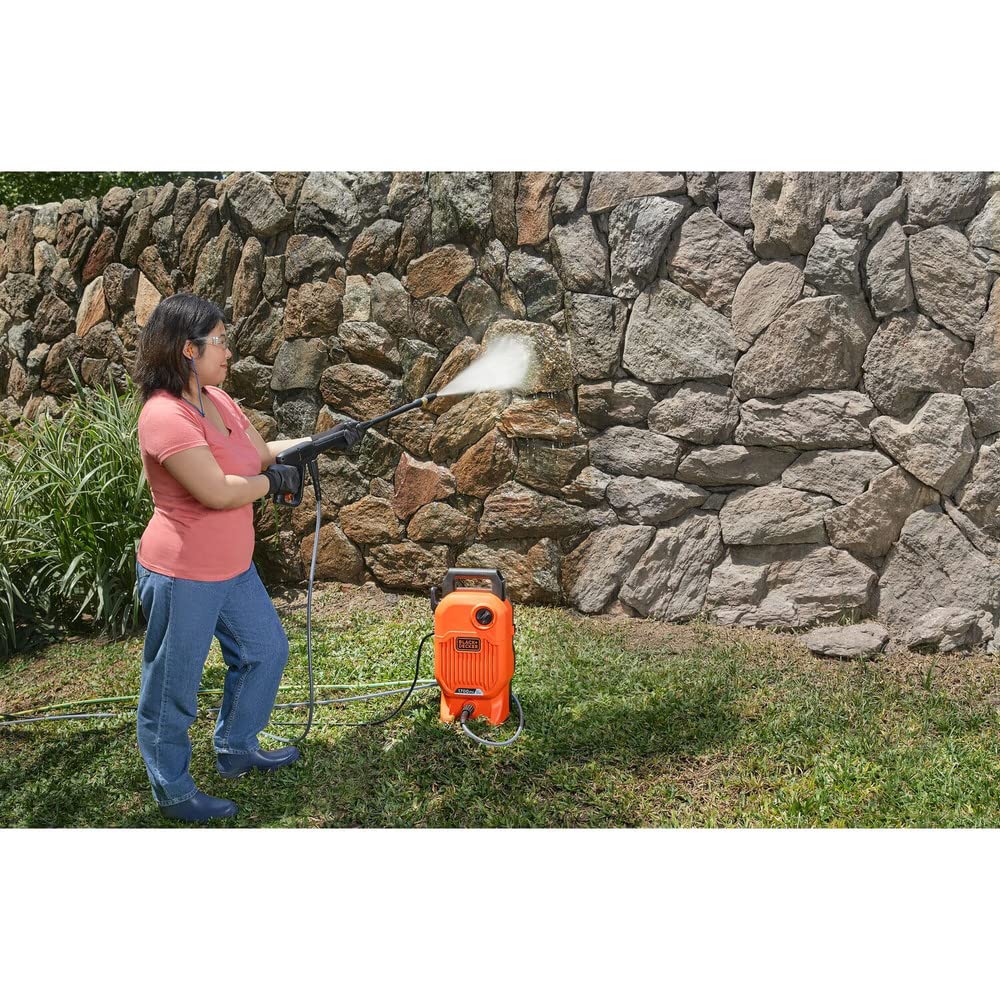 BLACK+DECKER Electric Pressure Washer, Cold Water, 1700 PSI, 1.2 GPM (BEPW1700)