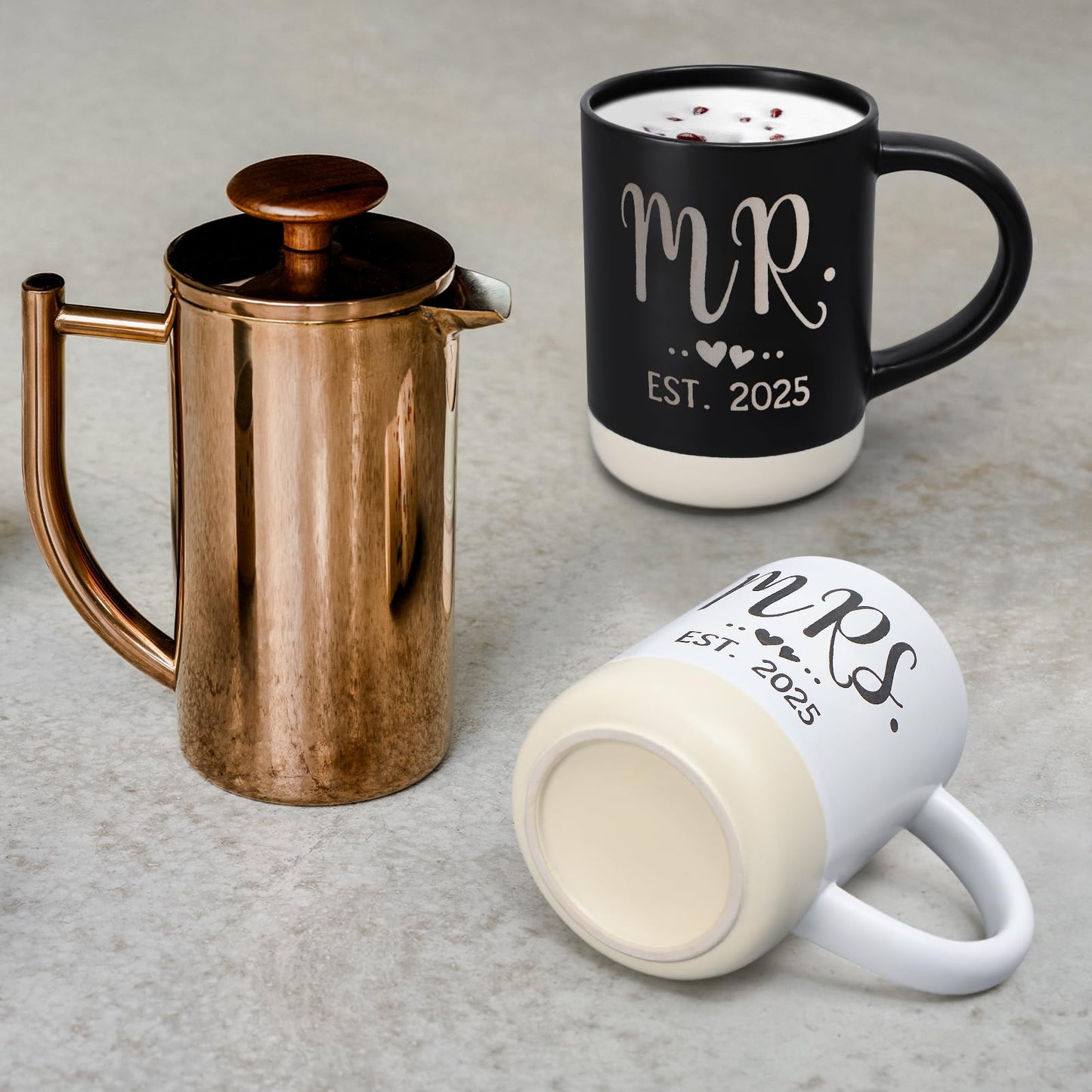 Cabtnca Wedding Gifts, Mr and Mrs Gifts, Engagement Gifts for Couples, Bridal Shower Gifts, Mr and Mrs Est 2025 Mugs, Wedding Registry Gifts for Her Him, Wedding Gifts for Newlyweds, 16 Oz