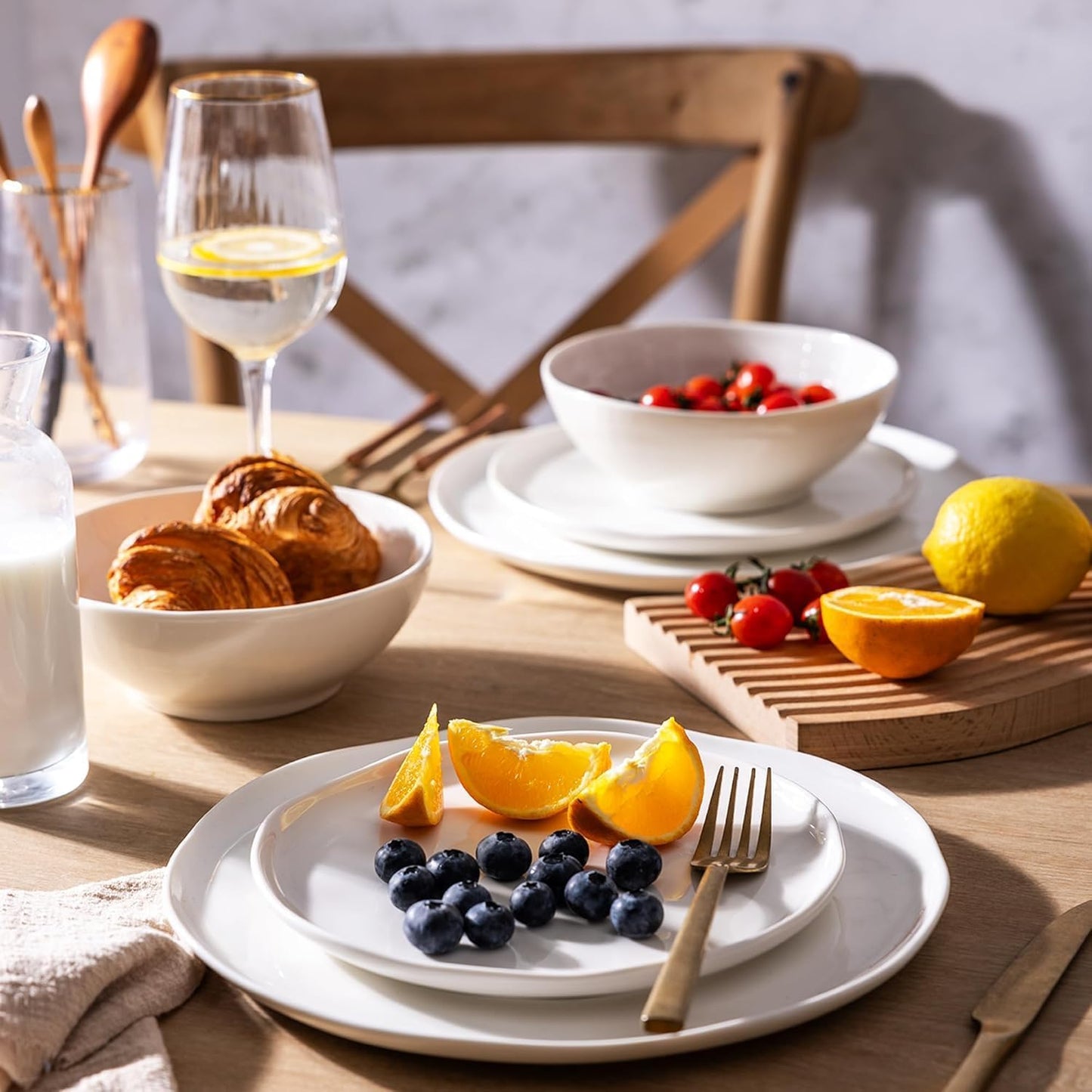 LERATIO Ceramic Dinnerware Sets for 4,Porcelain Plates and Bowls Sets with Wavy Edge,Microwave & Dishwasher & Oven Safe,Light Weight & Scratch Resistant Dishes Sets-Service for 4 (12pcs)