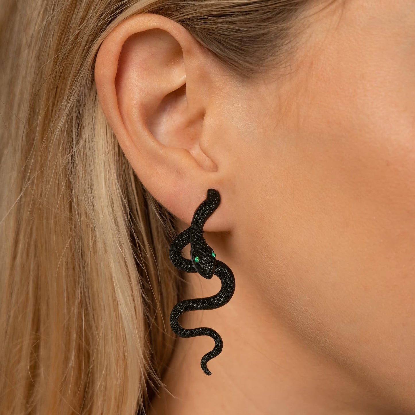 Black Snake Earrings for Women Men Punk Snake Stud Earrings Halloween Black long Snake Earrings Goth Dangle Detachable Earrings