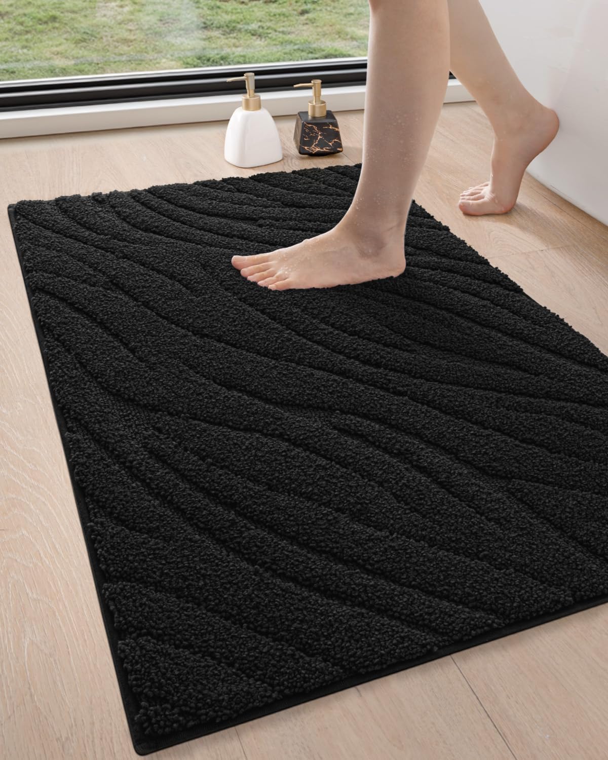 DEXI Bathroom Rugs 24x36, Extra Soft Absorbent Bath Mat, Non Slip Bathmat for Bathroom Floor, Machine Washable Rugs for Shower Floor, Black