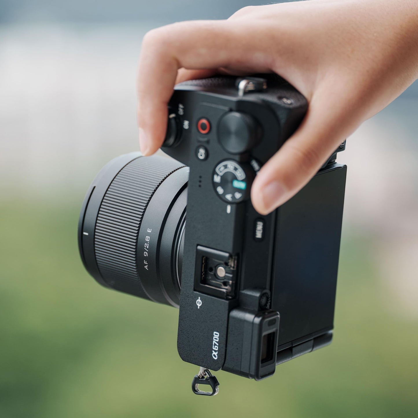 VILTROX 9mm F2.8 E Lens for Sony E, Auto Focus Wide Angle APS-C Prime Lens Compatible with Sony E-Mount Cameras ZV-E10 FX30 ZV-E10 ZV-E10II a7Ⅲ a7RⅢ a7Ⅳ a7RⅣ a7CII A6700 A6600 A6500 A6400 A6300 A6100