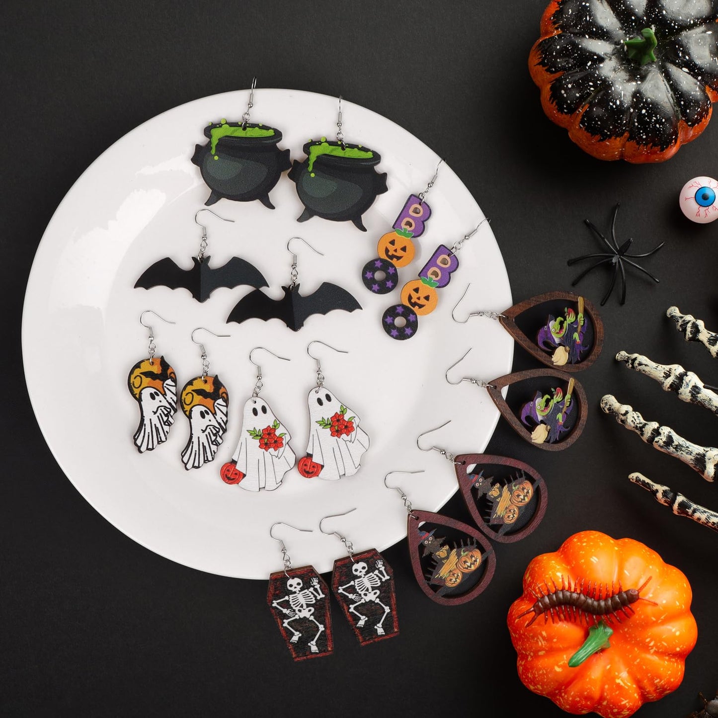 Risyfjew 8 Pairs Halloween Earrings for Women Lightweight Wooden Halloween Drop Dangle Earrings Pumpkins Ghosts Bats Cute Gifts Jewelry for Women