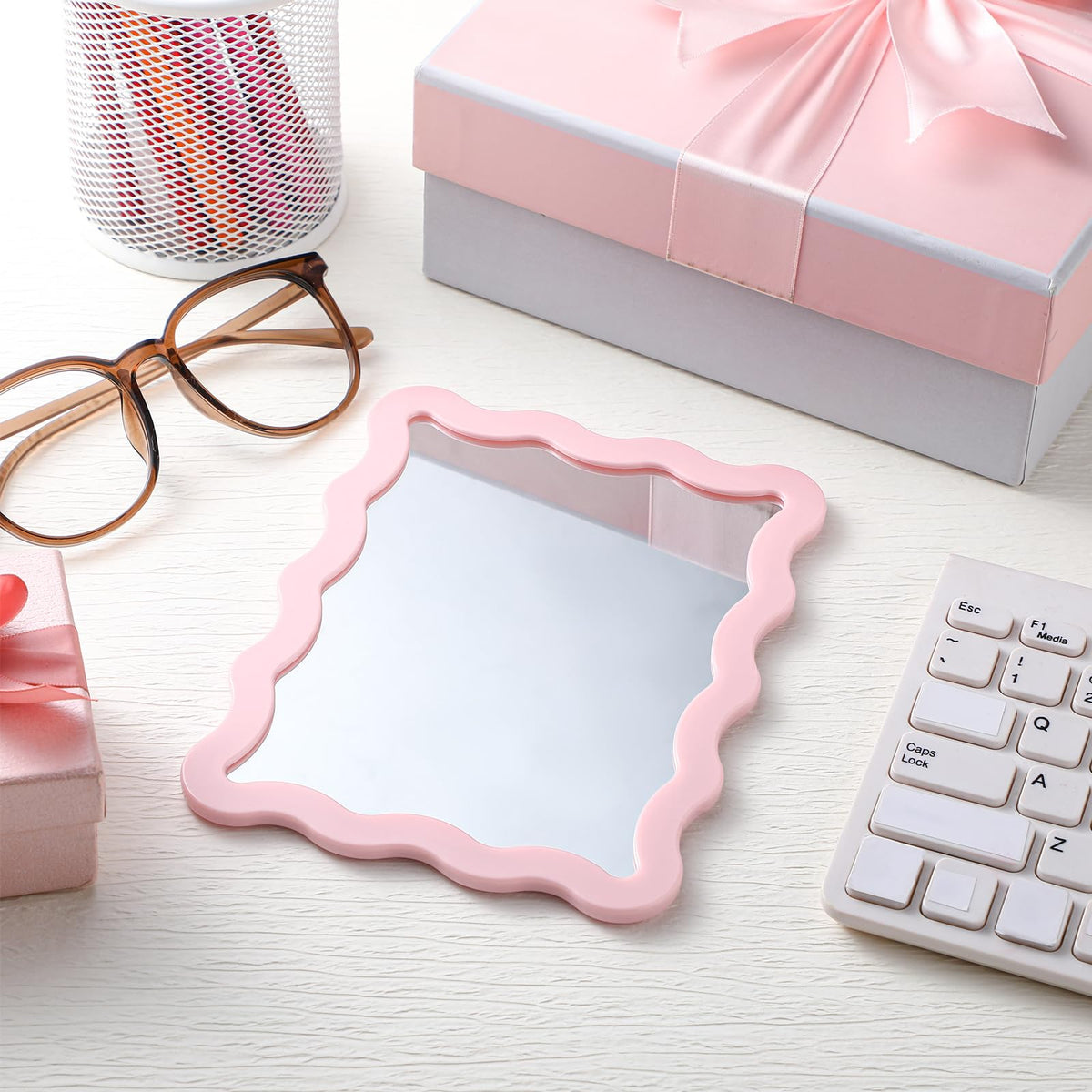 Leinuosen Scalloped Magnetic Locker Mirror 5''x7'' Small Real Glass Makeup Mirror with Magnetic Backing Cute Locker Decorations