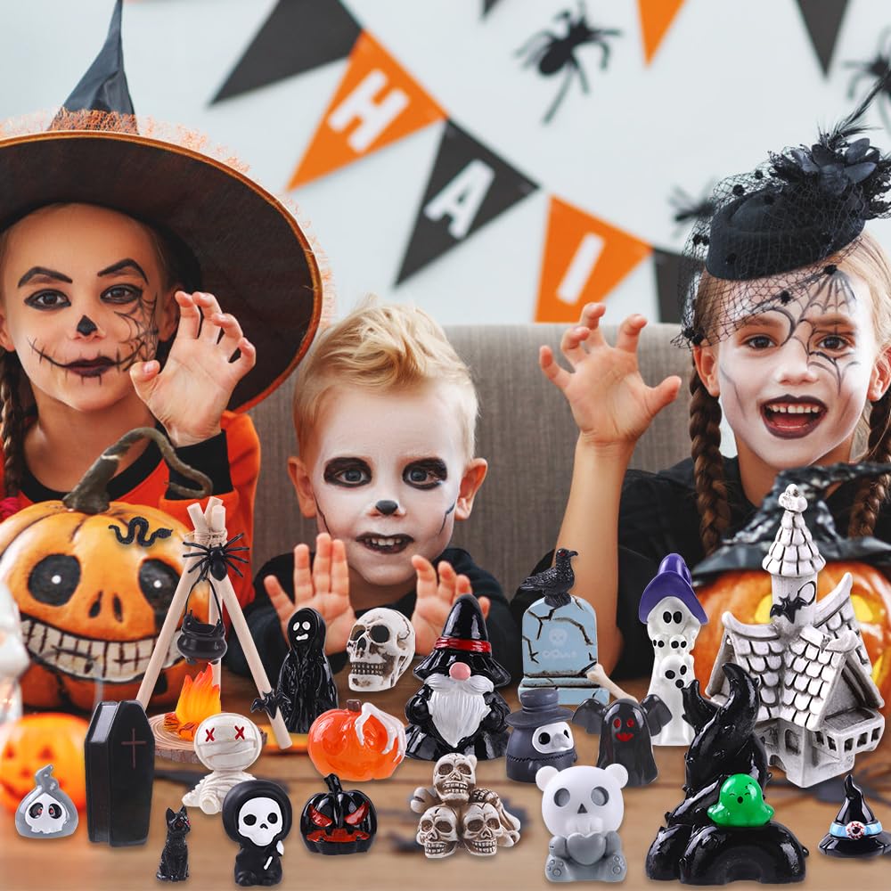 DIYDEC 54pcs Halloween Mini Resin Figures, Tiny Figurines to Hide Toys Little Small Ghost Skull Miniatures Bulk for Halloween Party Favors Bag Fillers Garden Dollhouse Decor