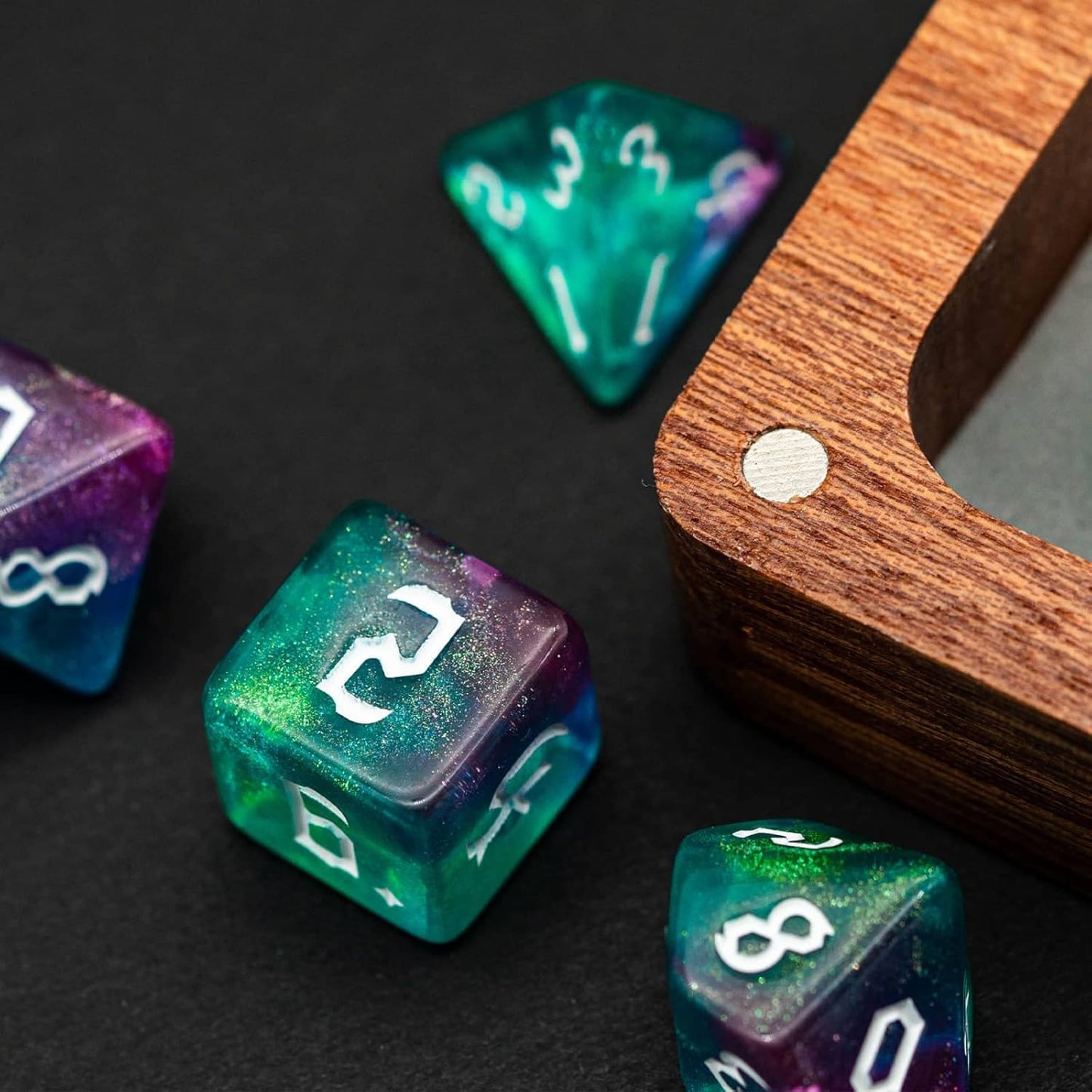 7-Die DND Dice Set Polyhedral Dice Set with a Leather Bag, D&D Dice Set for Dungeons and Dragons, RPG Table Games (Rose Blue w/Glitter)