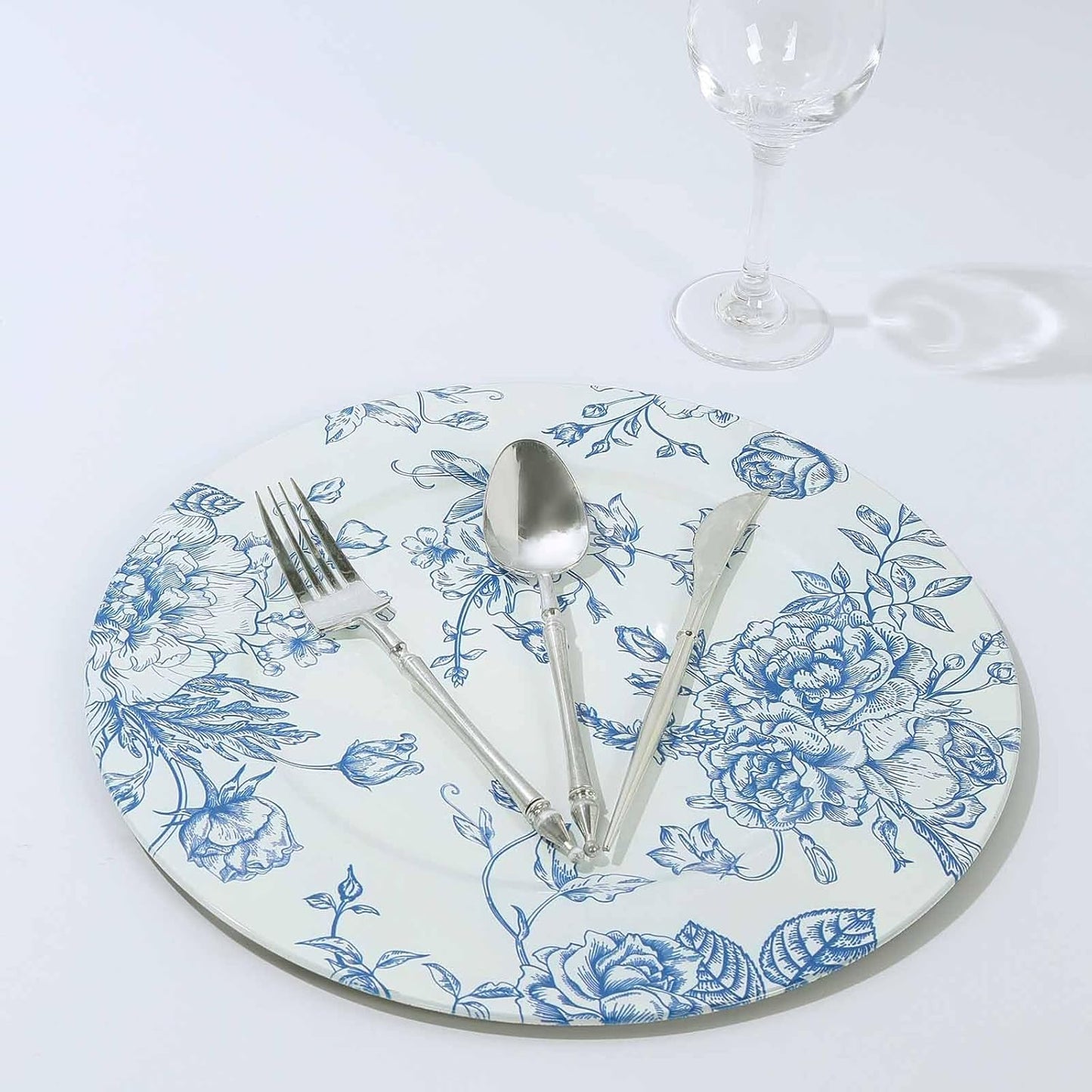 Efavormart 6 Pack White Blue Floral Acrylic Charger Plates in French Toile Pattern, Round Dinner Charger Event Tabletop Decor - 13"