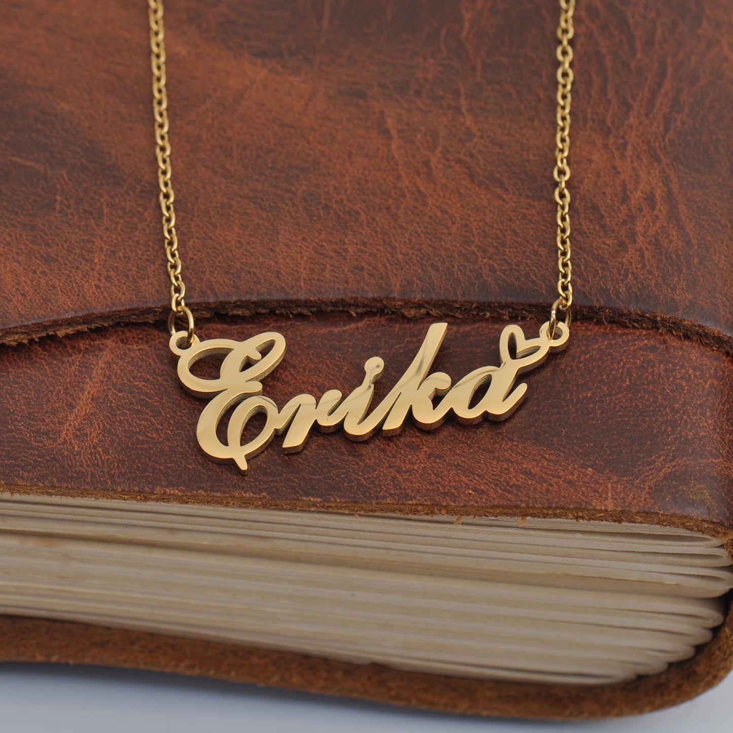 HUAN XUN Lauryn Name Necklaces for Women Stainless Steel Custom Name Necklaces Pendant Jewelry Gift for Christmas