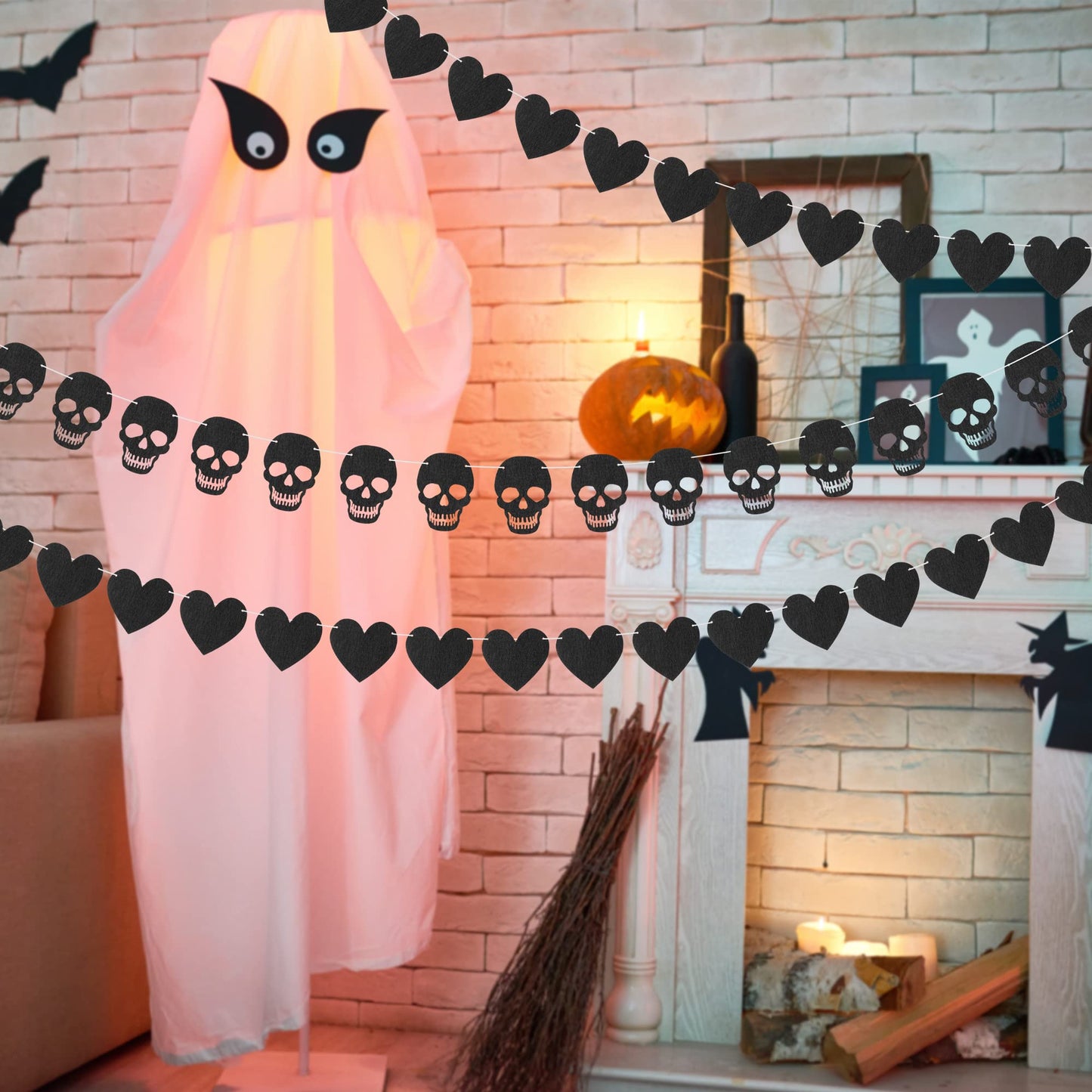 K1tpde 4PCS Gothic Black Heart Skull Garland Banner Kits, Black Felt Heart Banner for Valentines, Skull Garland Backdrop for Gothic Birthday Party Decorations, Halloween Home Decor