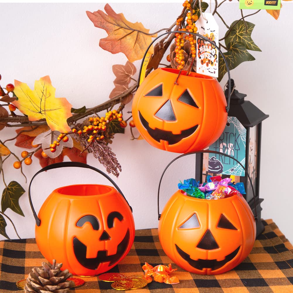MCPINKY Halloween Pumpkin Buckets, 4PCS Portable Jack-O-Lantern Buckets with 4PCS Candle LED Lights Trick or Treat Goody for Kids Halloween Party Favors Room Decor