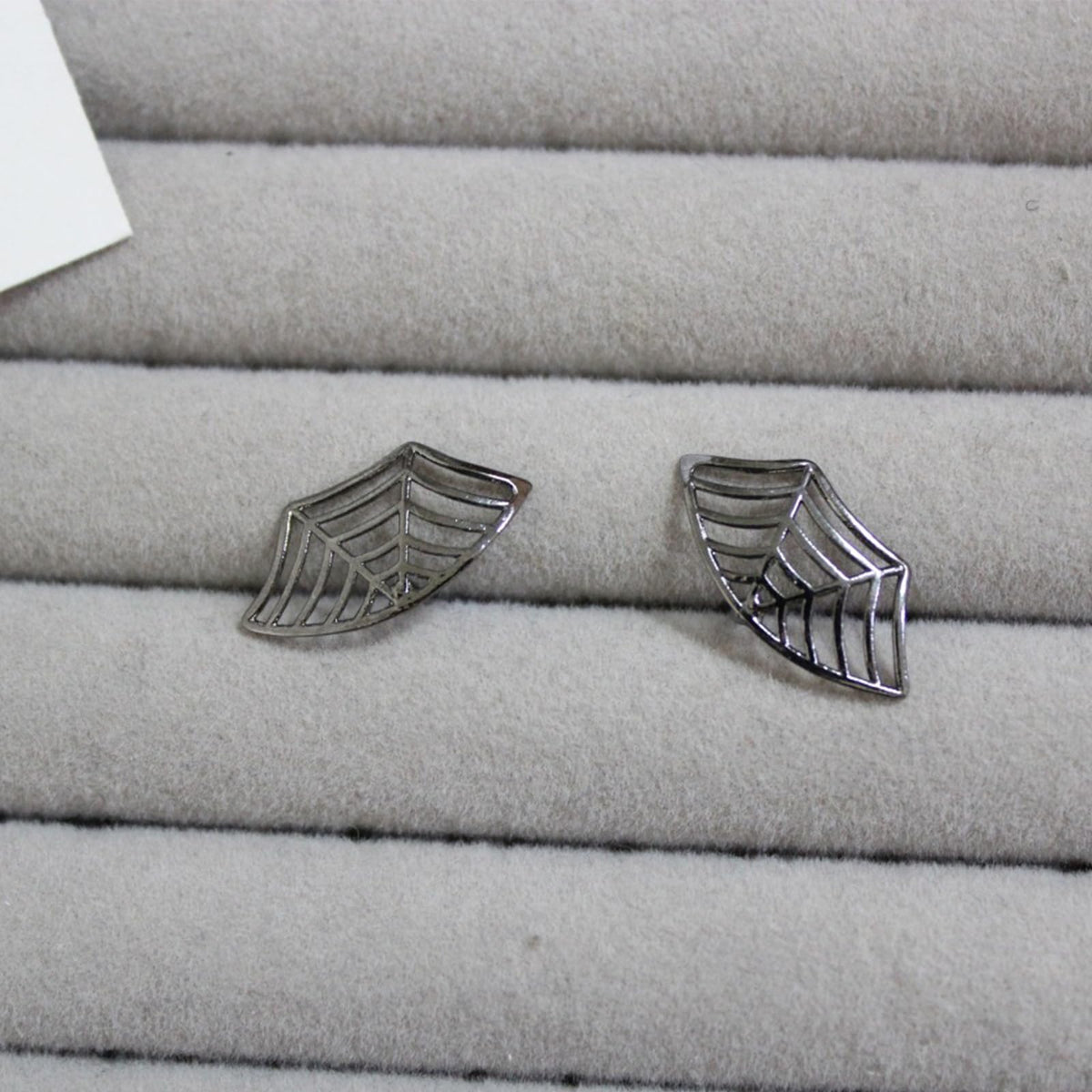 Halloween Earrings for Women Silver Spider Earrings Spider Helix Piercing Jewelry Halloween Costume Outfit Jewelry