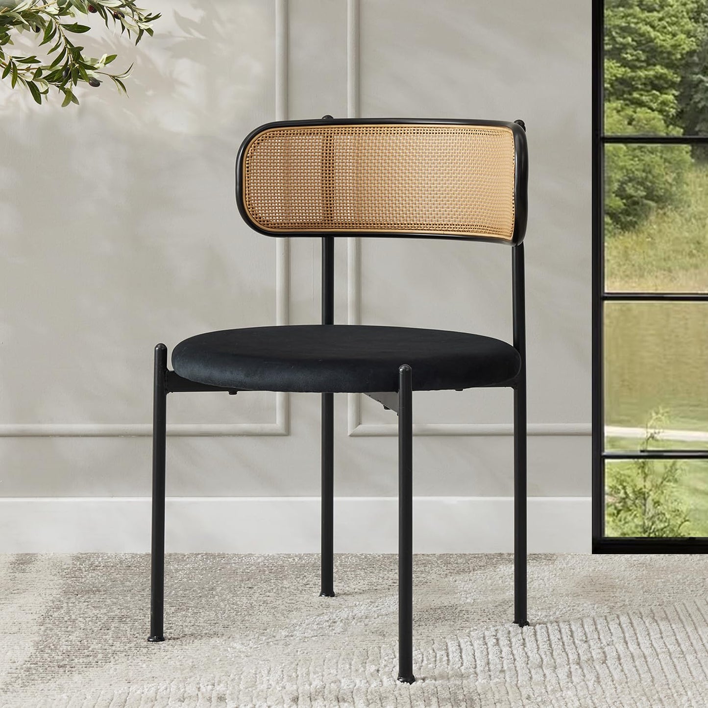 Puntogen Rattan Dining Chairs Set of 4, Kitchen Chairs with Curved Cane Backrest &Metal Legs, Modern Dining Room Chair, Round Upholstered Sherpa Chair for Living Room, Black