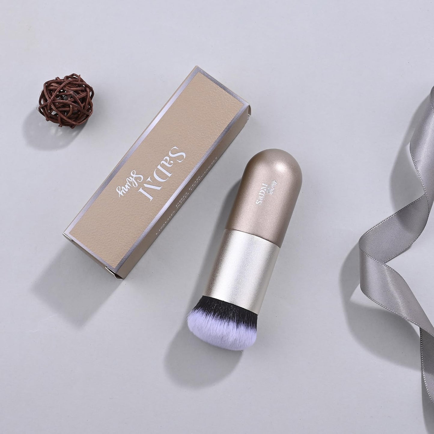 Kabuki Makeup Brush - Blender Brush for Powder, Cream, Liquid Foundation, Sunscreen, Blush Blending & Bronzer - Professional Make Up Brush - Full Face Makeup Brush - Vegan & Cruelty Free