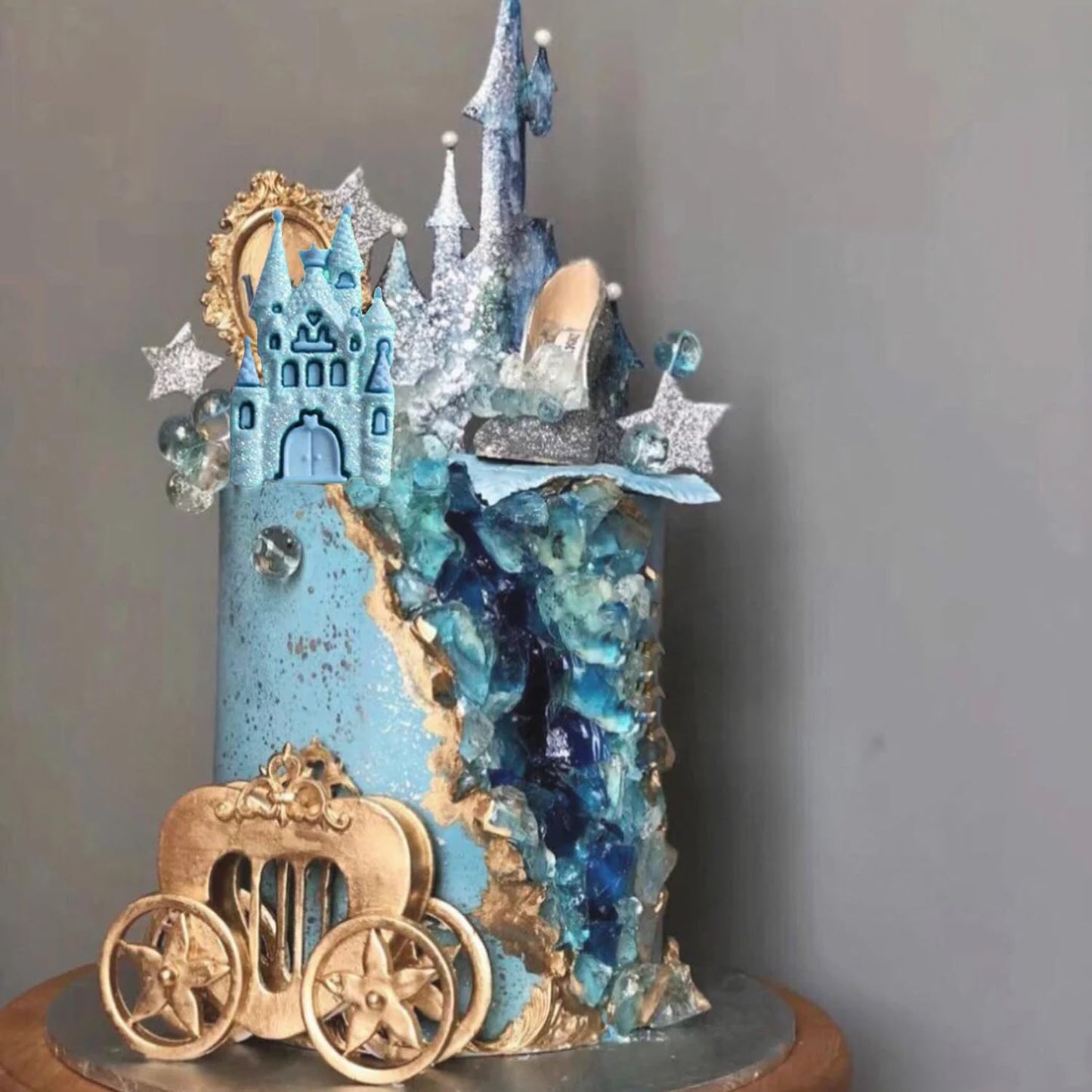 YIHUOMOLDS Fairytale Castle Silicone Fondant Molds For Cake Decorating Cupcake Topper Chocolate Candy Gum Paste Polymer Clay