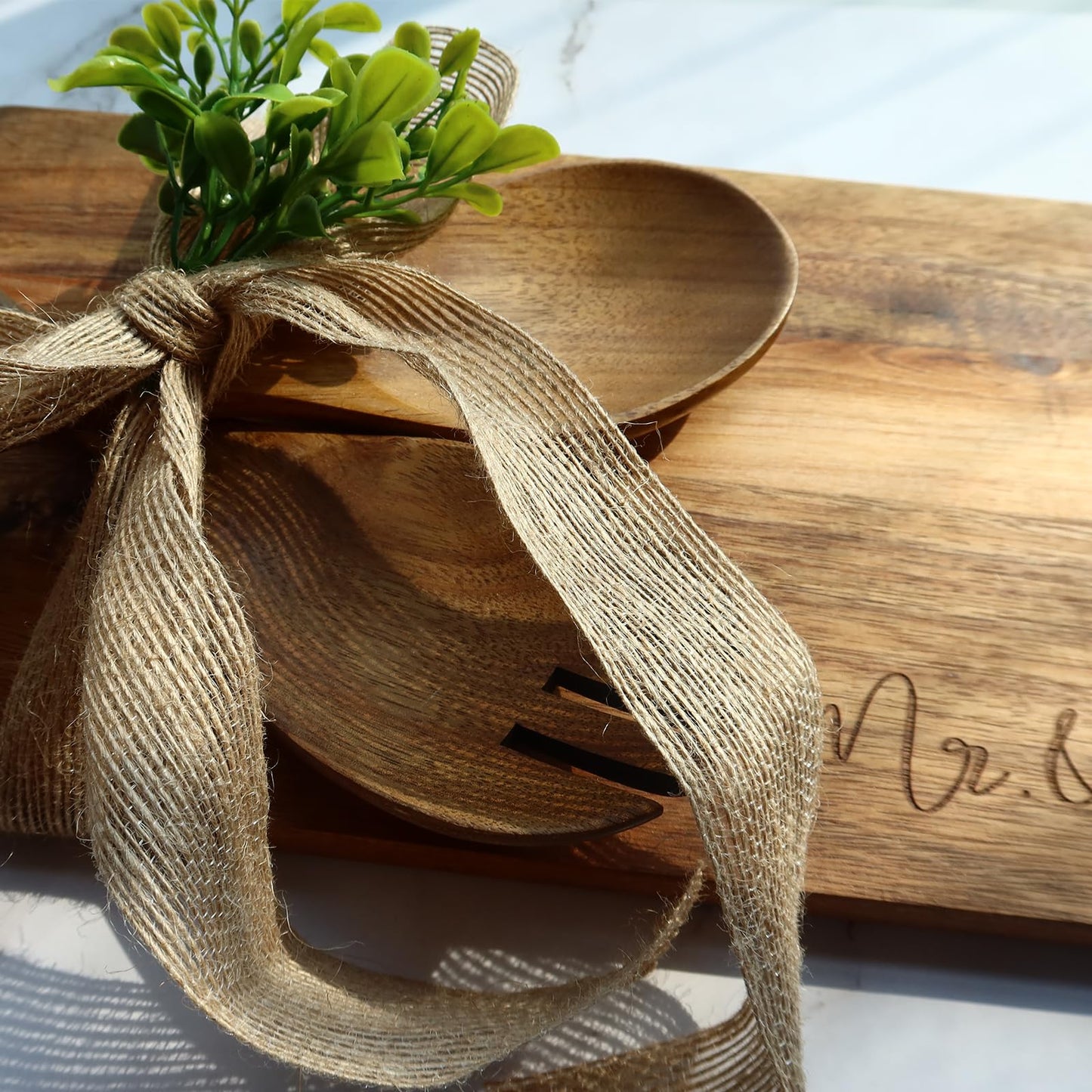 Wedding Gifts, Bridal Shower Gifts, Wedding Gifts for Couples 2024, Engraved Wood Cutting Boards for Couples Husband Wife, Newlywed Mr and Mrs Gifts