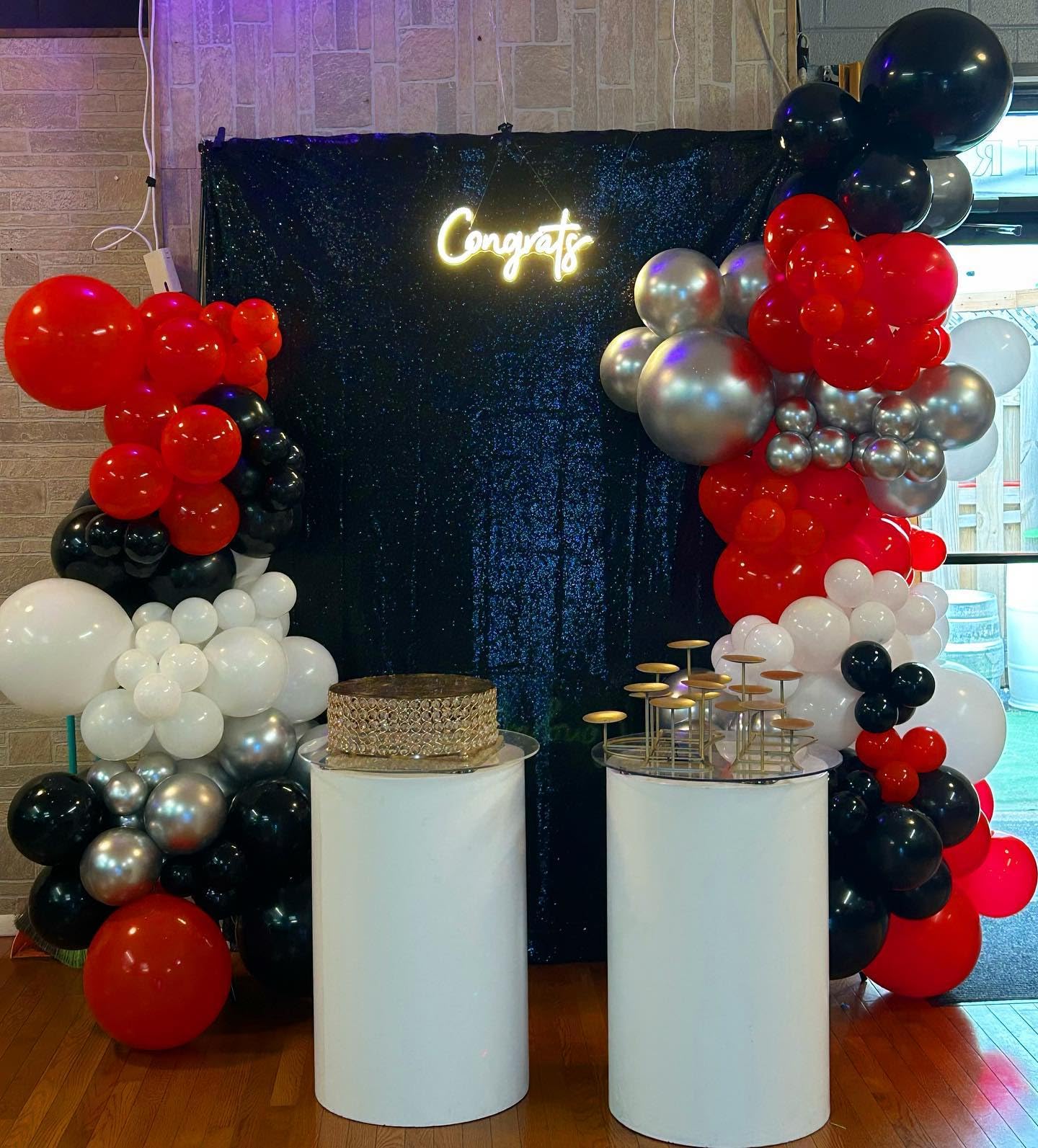 Red Black and White Balloon Arch Kit, ADOINBY 140Pcs Red and Black White Silver Garland kit, 18 12 10 5 Inch Different Size Balloons for Birthday Party Anniversary Racing Car New Year Prom Decorations