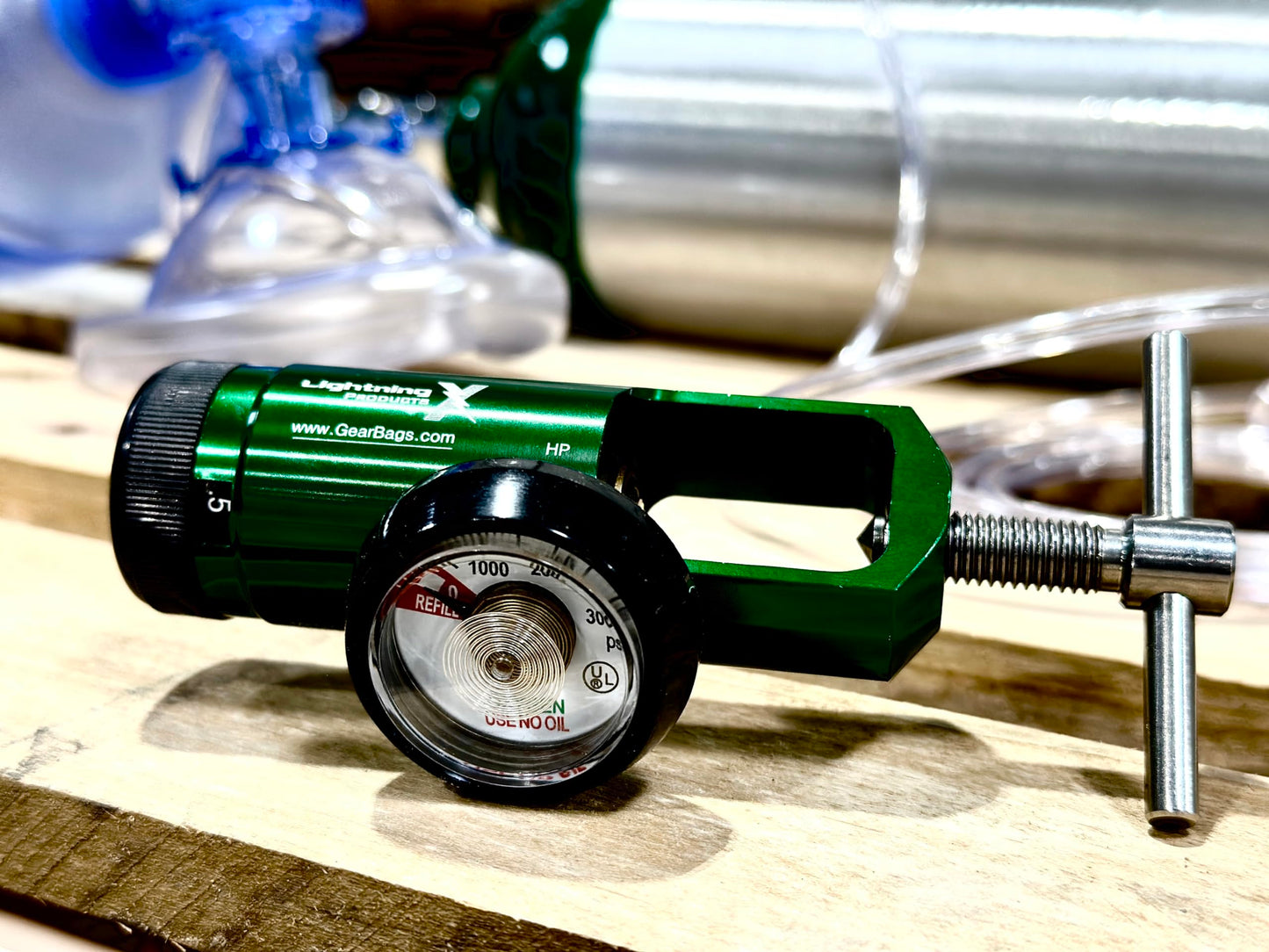 Lightning X Products O2 Mini Oxygen Regulator CGA-870 Gauge Flow Rate 0-15lpm with Wrench