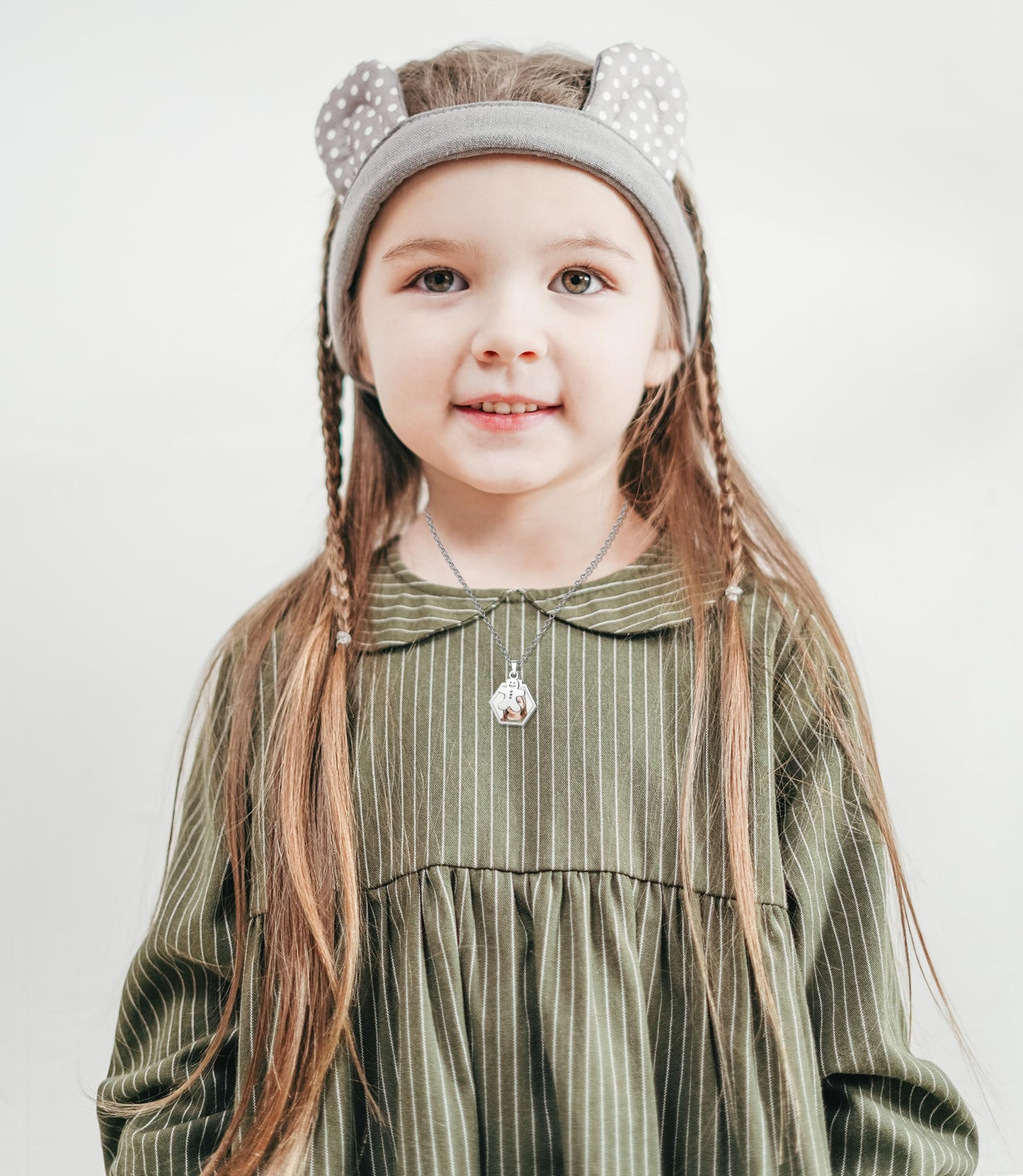 CharmSStory Christmas Tree Snowflake Gingerbread Reindeer Personalized Photo Necklaces Name Necklace Custom Engraved Memory Keepsake Picture Necklace Pendant Customized Gifts for Women Men