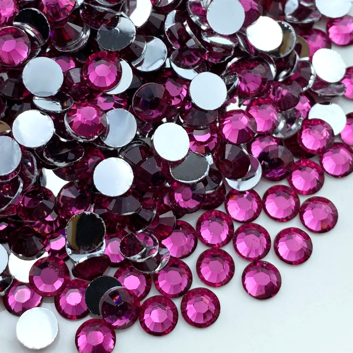 Jmassyang 3000 Pieces 5mm Resin Flatback Rhinestone Round Bling Glitter Rhinestones for Nail Art Mugs Tumblers Bottles Crafts De