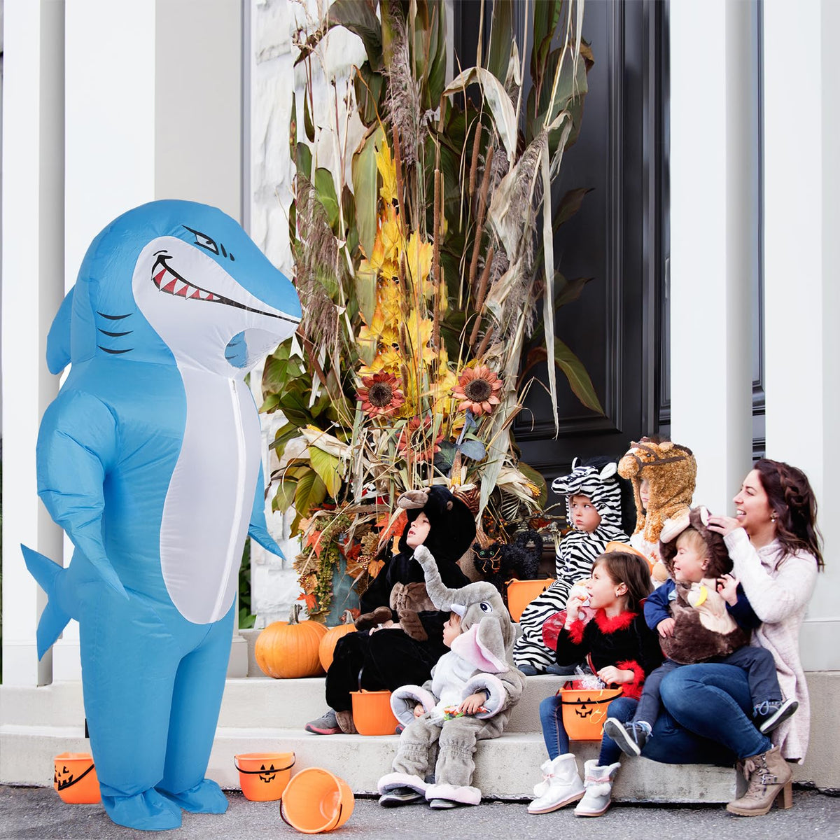 M MH ZONE Halloween Inflatable Costume for Adult Shark Costume Blow-Up Party with Battery-Powered Fan, Full-Body Funny Cosplay Suit for Halloween, Christmas, Carnival