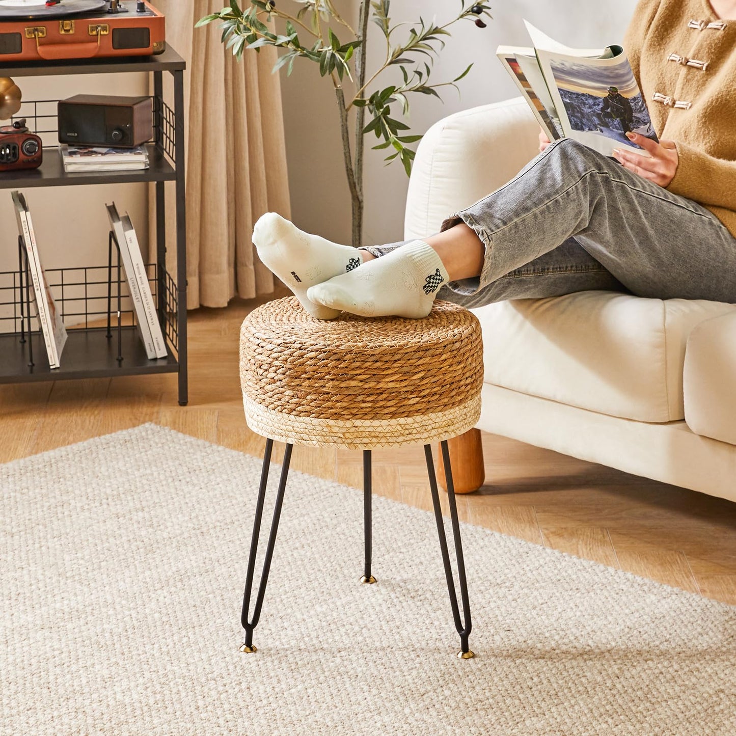 YMYNY Pouf Ottoman, Handmade Natural Water Hyacinth, Pastoral Style Footrest, Footstool with 4 Metal Legs Round Vanity Stool for Bedroom, Hallway, Living Room 12.59"L×12.59"W×17.71"H White UHBD029W