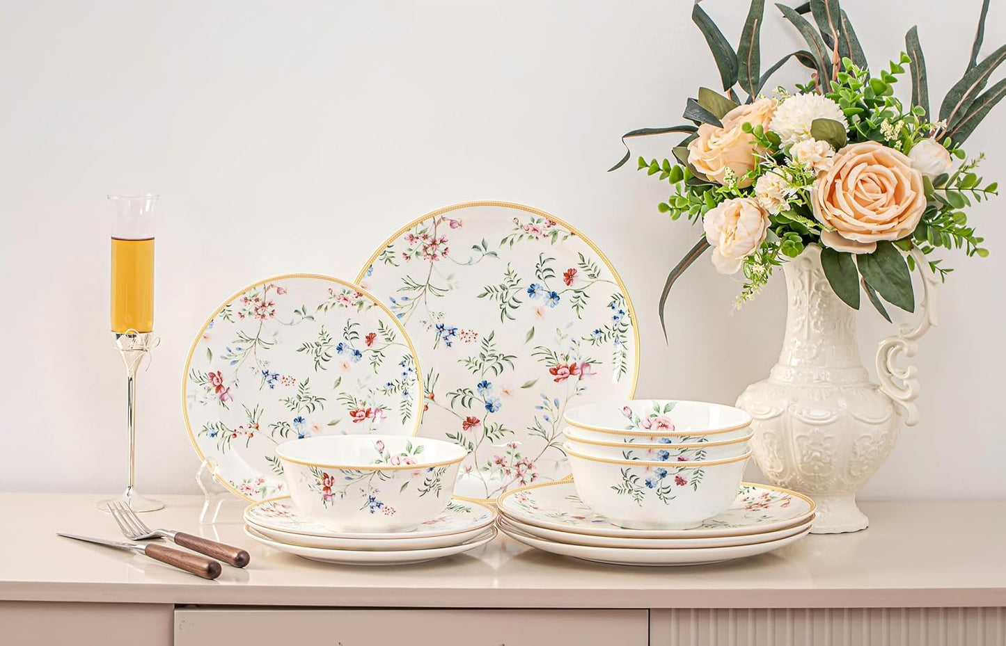 Bone China Plates and Bowels,12-Pieces Dinnerware Sets, Highly Chip and Crack Resistant, Dishwasher & Microwave Safe Dishes Set, Dense and Translucence