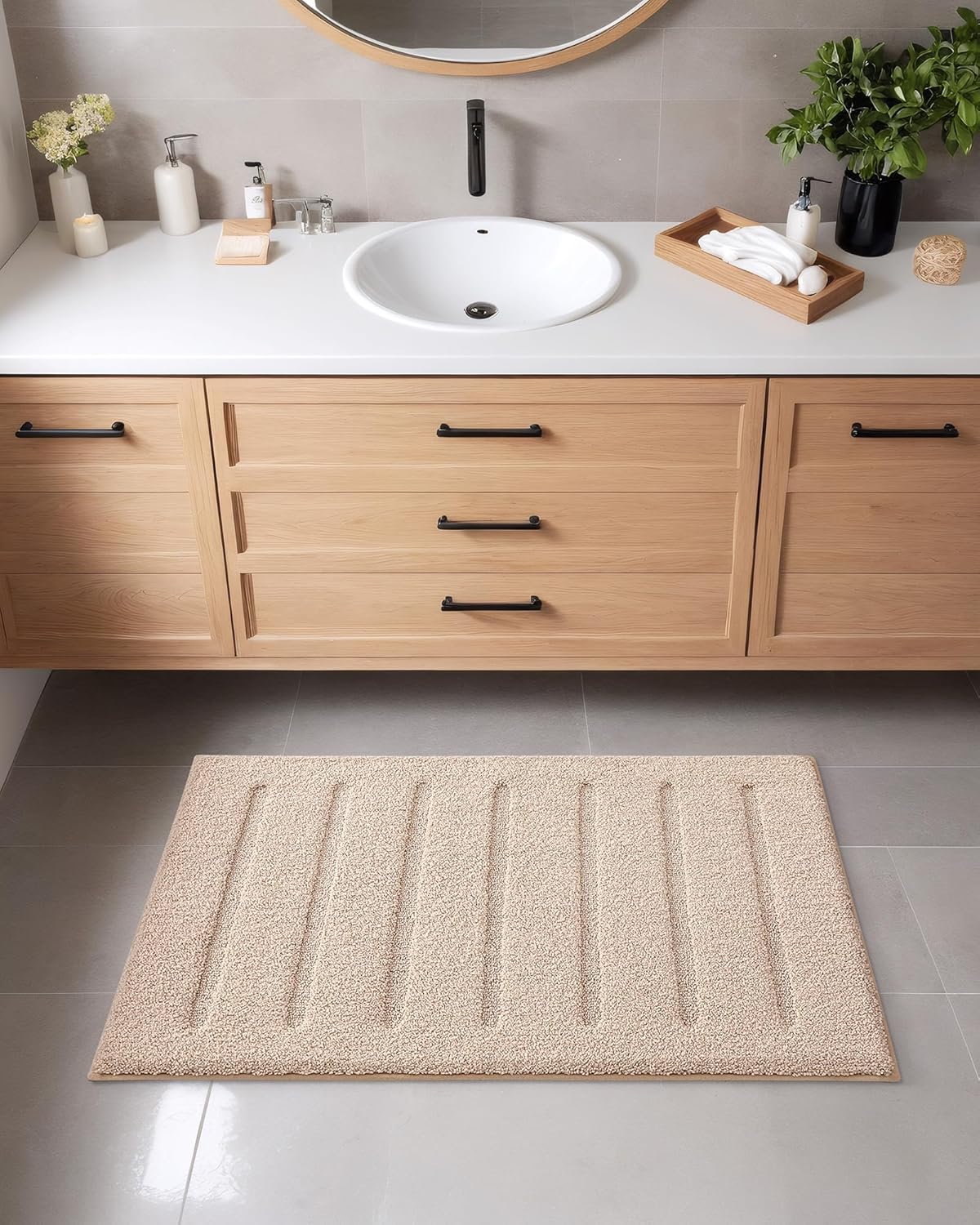 Color&Geometry Ultra Soft Plush Bathroom Rugs Non Slip Washable Bath Mat with Rubber Backing, Fluffy Absorbent Machine Carpet for Bathroom Floor, Tub and Shower, 17"x30", Khaki