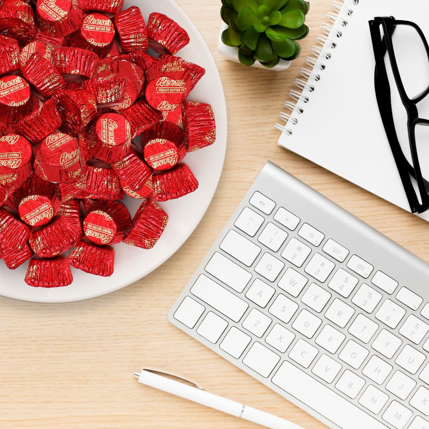 Bulk Milk Chocolate Peanut Butter Cups Miniatures 1 Pound - Individually Wrapped Chocolate Candy In Red Foil for Parties, Gift Bags, and Candy Buffets - Approx 55 Pieces