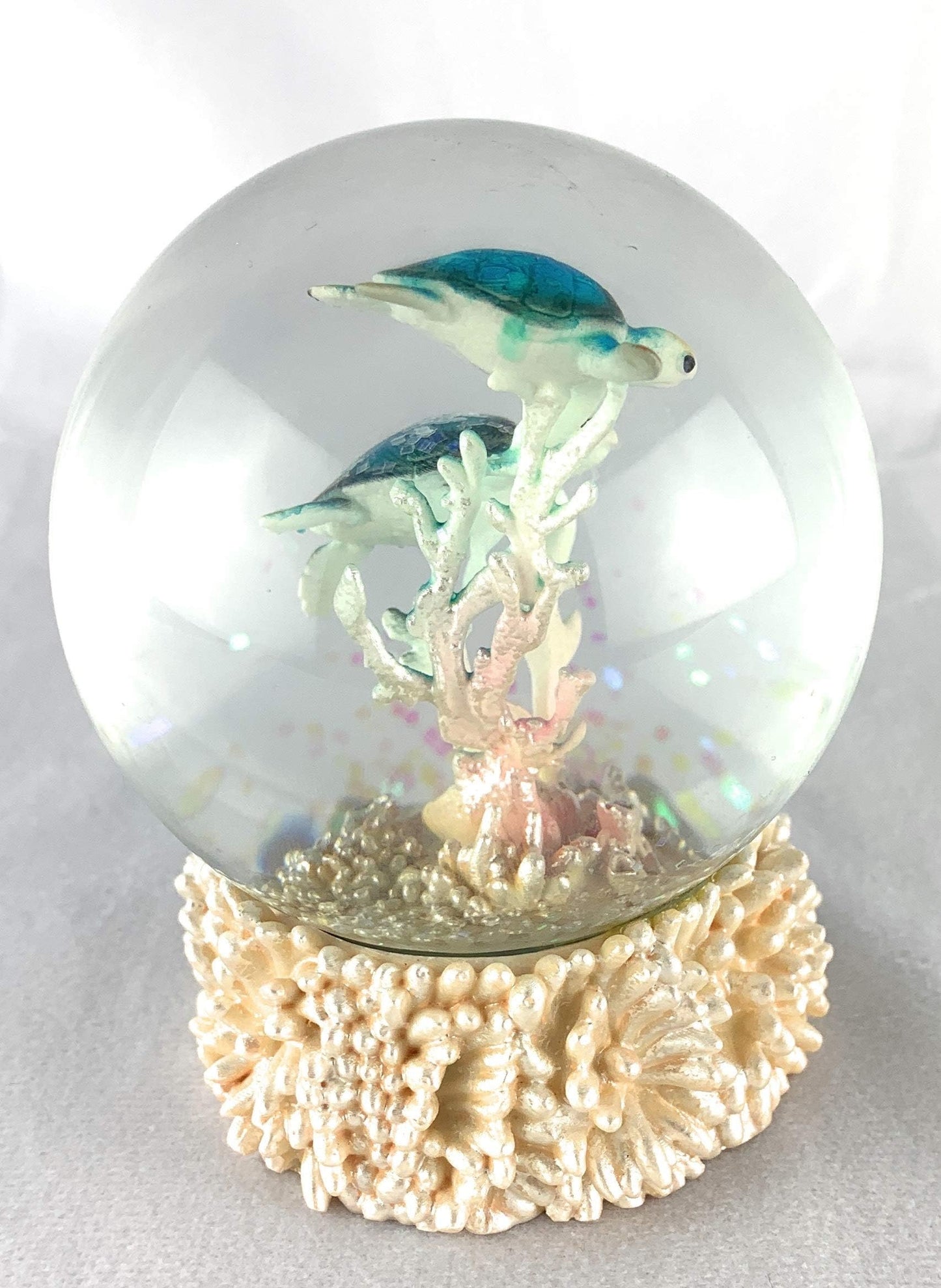 Sea Turtle Snow Globe Ocean Life Beach Themed Gift Decor Figurine, 4.5x3.5 inches