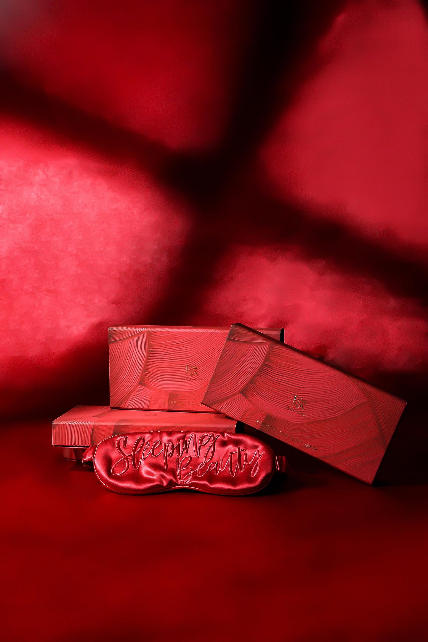 ESNA HOME Luxury Silk Sleep Mask Gift Set | 22-Momme Mulberry Silk Eye Mask | Ultra Comfort | Perfect Present for Her | Luxury Christmas for Women（Sleeping Beauty）