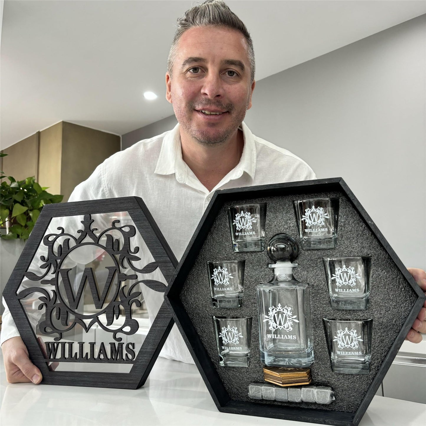ROSLILY Personalized Whiskey Decanter Set for Men Dad Custom Liquor Decanters Wooden Box Whiskey Glasses Father's Day Gift for Grandpa Birthday Anniversary Christmas
