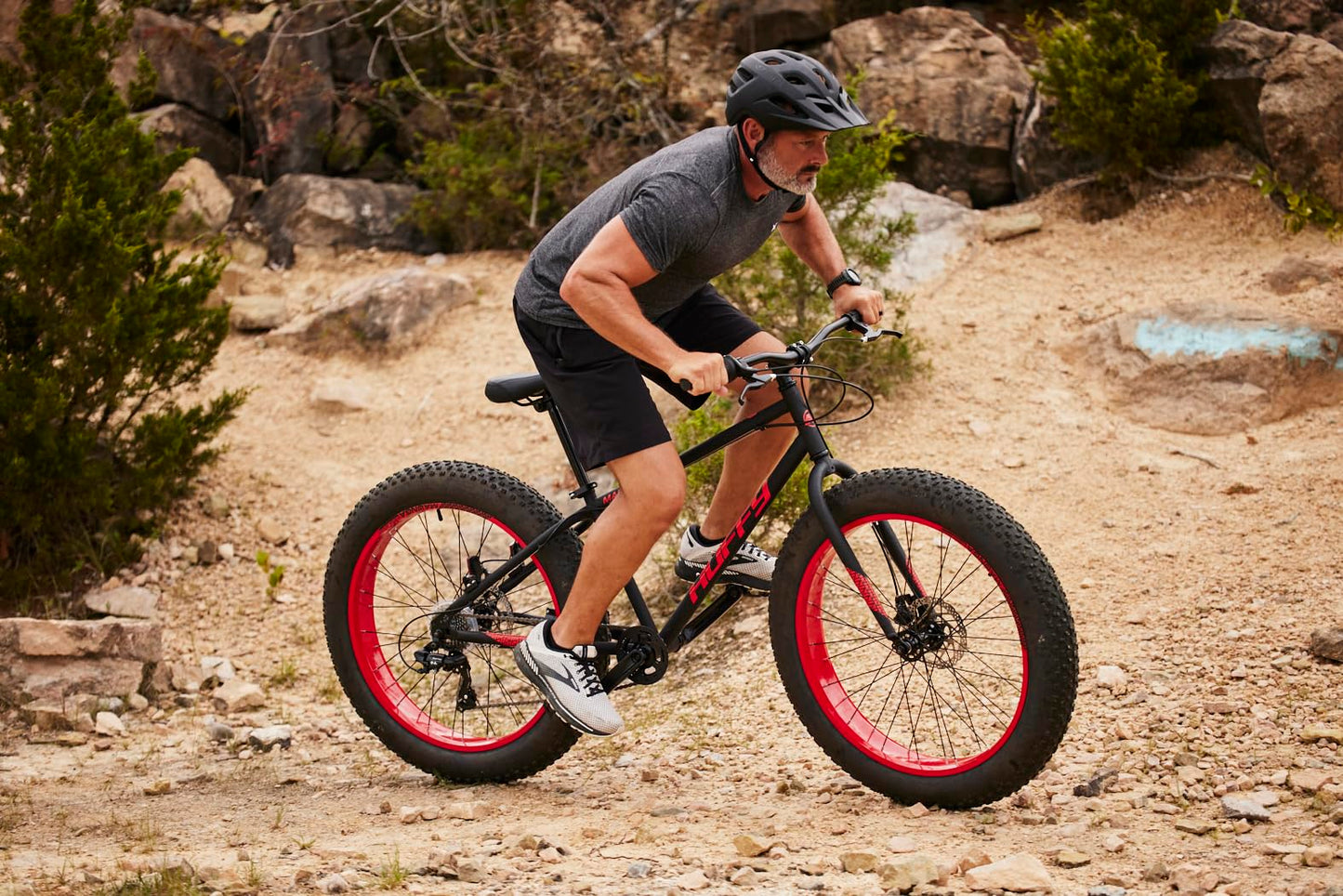 Huffy Maunga Mens Fat Tire Bike, 4-Inch Knobby Tires, Off-Road Mountain Bike, Dual Disc Brakes, Steel Frame, 7-Speed Shimano Twist Shifting