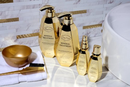 Saphira Mineral Treatment Prep & Maintain Shampoo - DeFrizz Treatment 17oz/ 500 ml