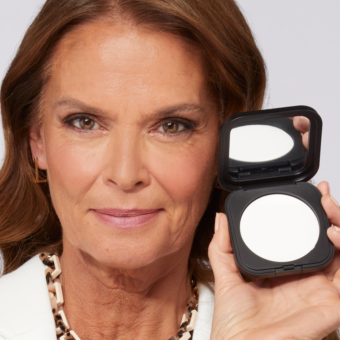 LAURA GELLER NEW YORK Matte Maker Pressed Setting Powder - Translucent - Setting Powder & Finishing Powder - Oil-Control - Filte