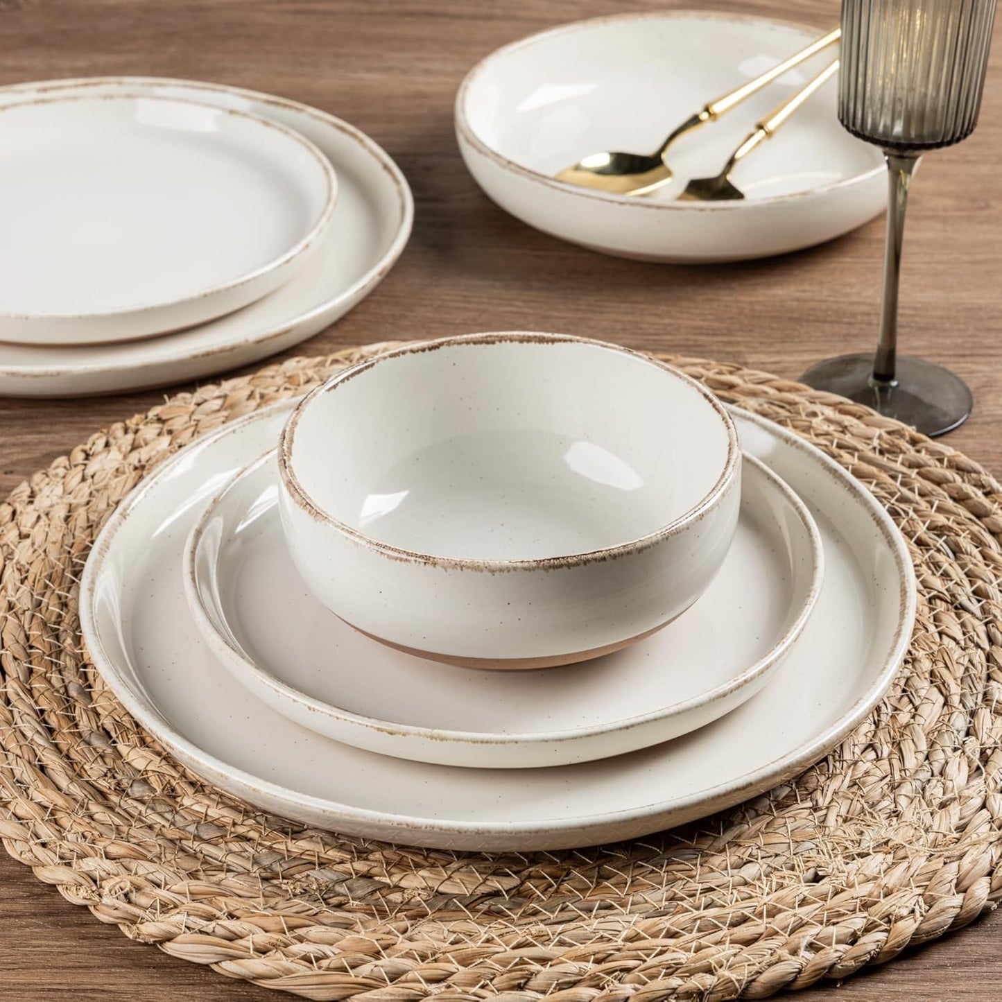 AmorArc Ceramic Dinnerware Sets with Pasta Bowls for 4, Handpainted Plates and Bowls Set with Rustic Terracotta Underside, Scratch Resistant Dishes Set, Dishwasher & Microwave Safe, 16 Pcs