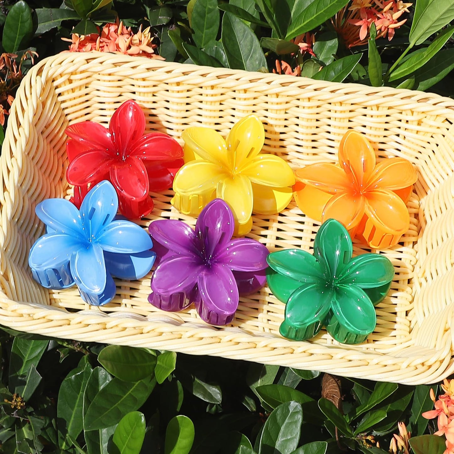 Sisiaipu Hawaiian Plumeria Hair Accessories - 6 Pack Large Claw Clips for Thick and Thin Hair, Beach Tropical Hair Clips for Wom