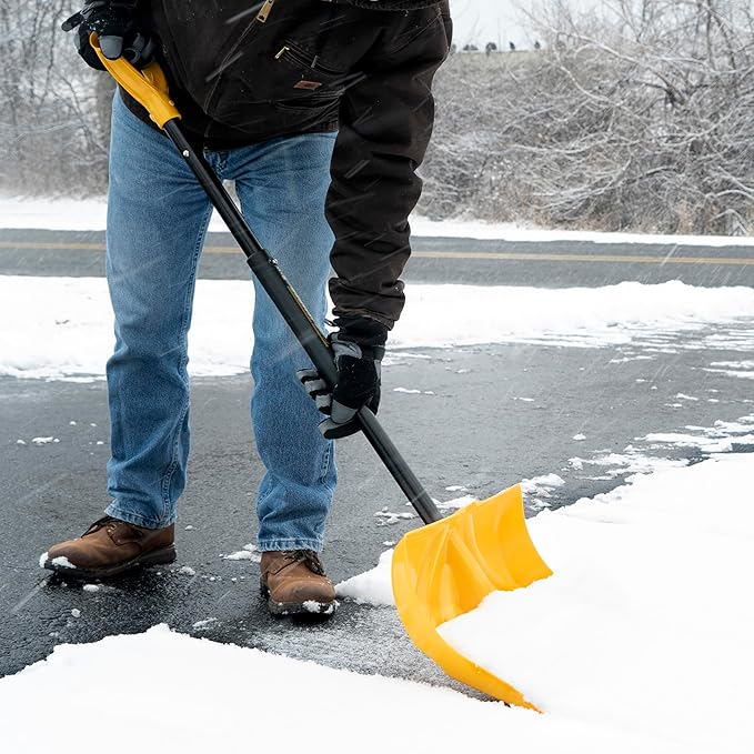 True Temper 18" Poly Folding Snow Shovel, Convenient Storage, Collapsible, Compact for Cars or Camping