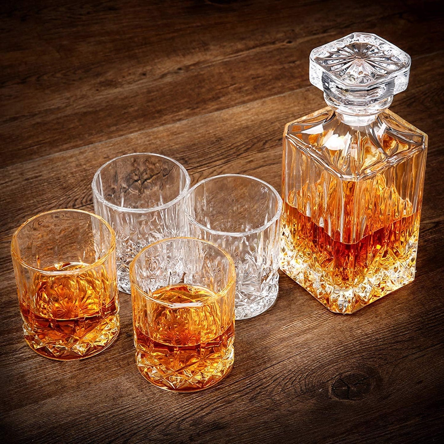 LIGHTEN LIFE Crystal Whiskey Decanter Set for Men - Gift Box With Glasses, Non-Lead Glass for Bourbon and Liquor - Perfect for Dad, Husband, Whiskey Lovers