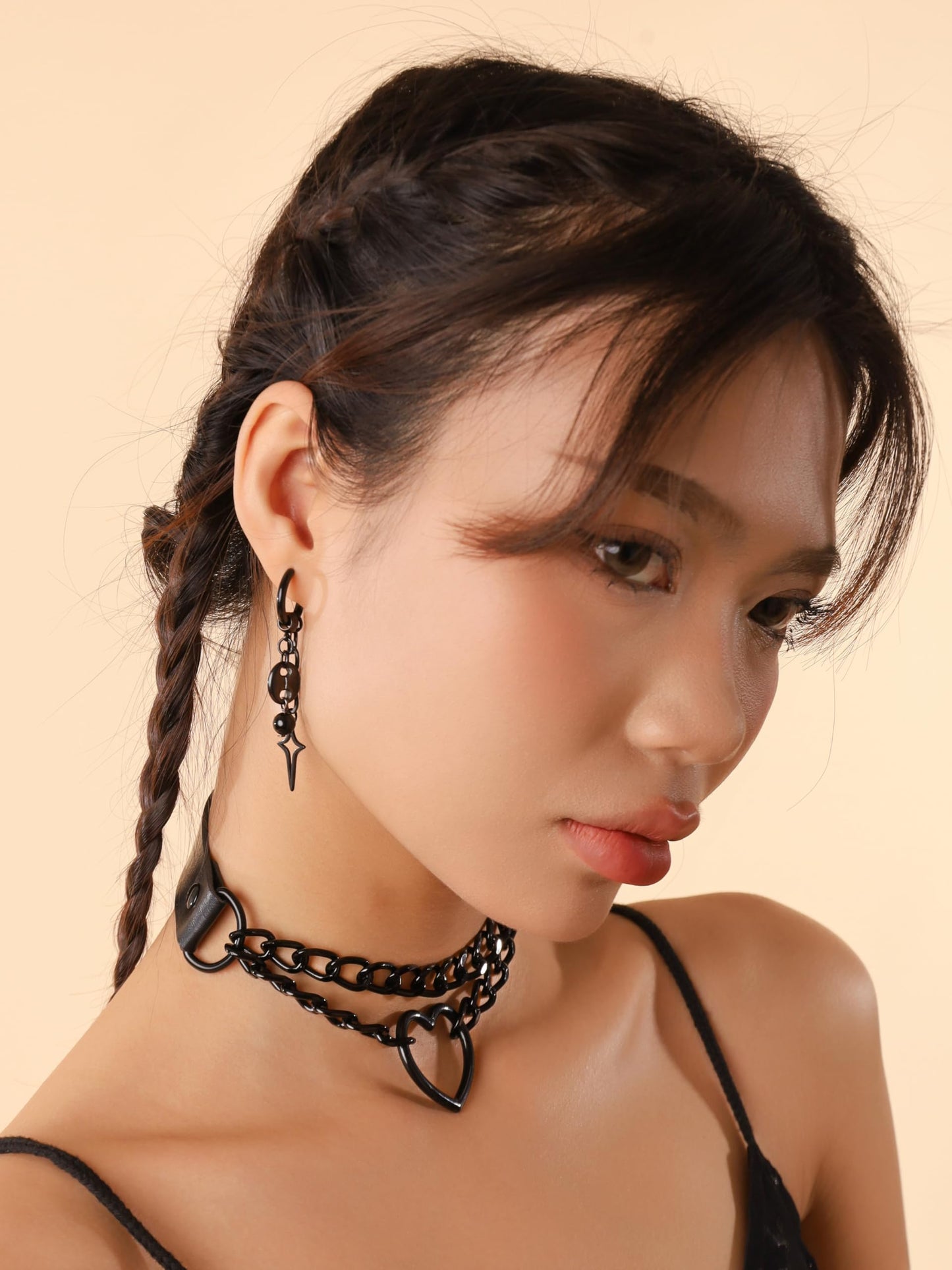 Sacina Black Teardrop Spike Star Hoop Earrings, Gothic Grunge Emo Punk Y2k Earrings, Goth Jewelry, Christmas Jewelry Gift for Women