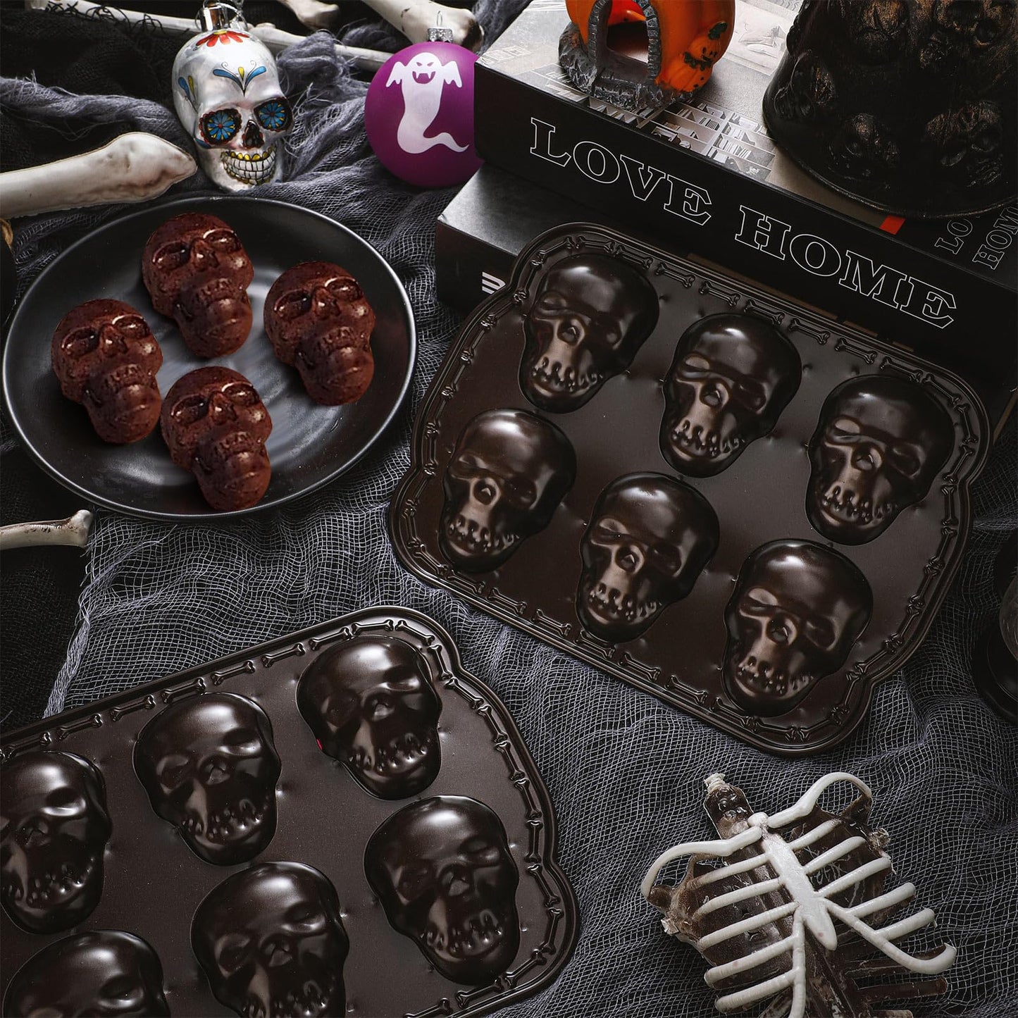 Teenyyou 2 Pcs Halloween Skull Baking Pan 6 Cavities 3D Skull Baking Mold for Pizza Metal Cake Mold Bakeware for Halloween Ice Cupcake Chocolate Pizza Jelly Candy Pudding