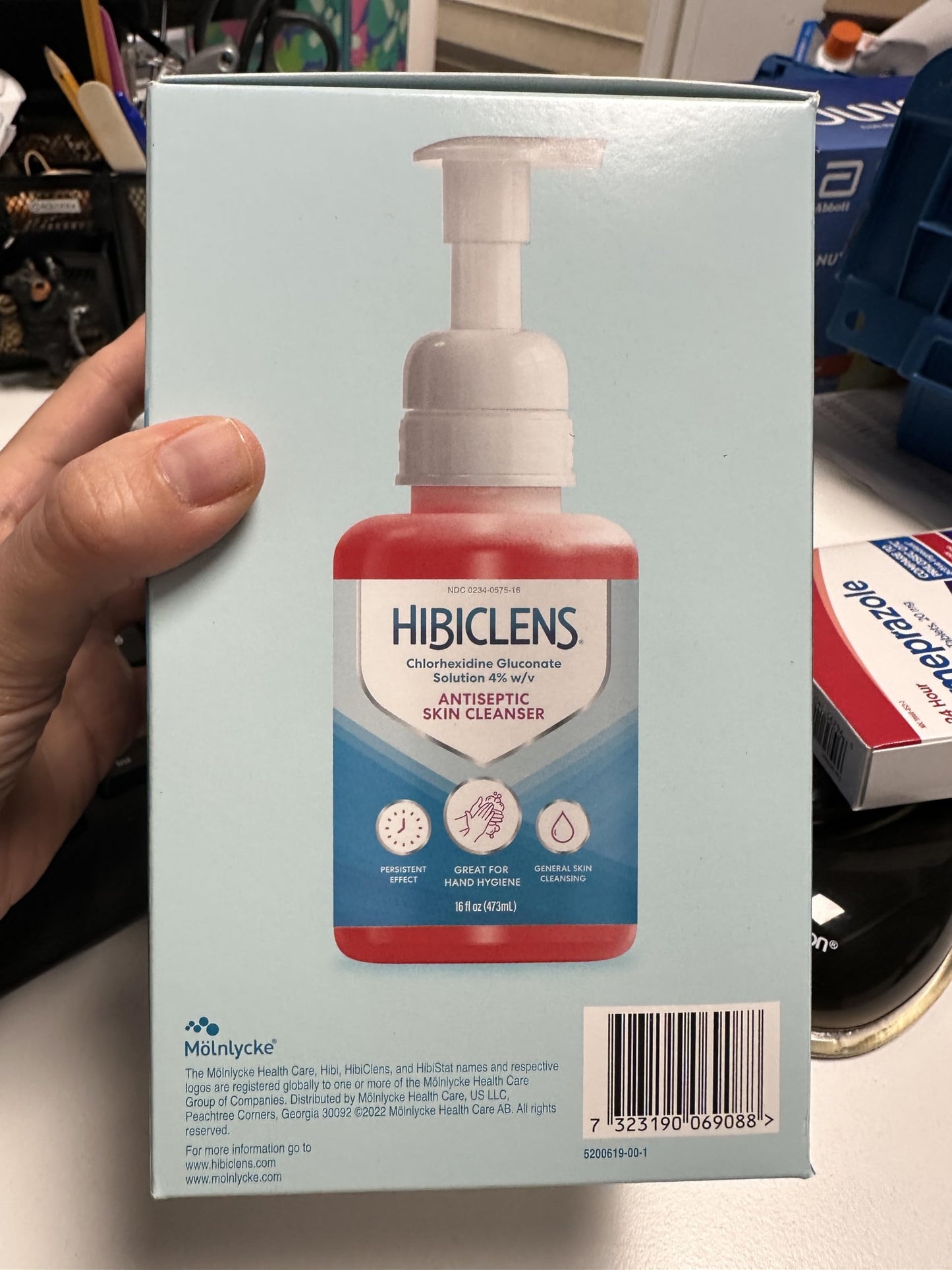 Hibiclens Antimicrobial Skin Liquid Soap with Foaming Pump, 16 Fluid Ounce (Pack of 2)