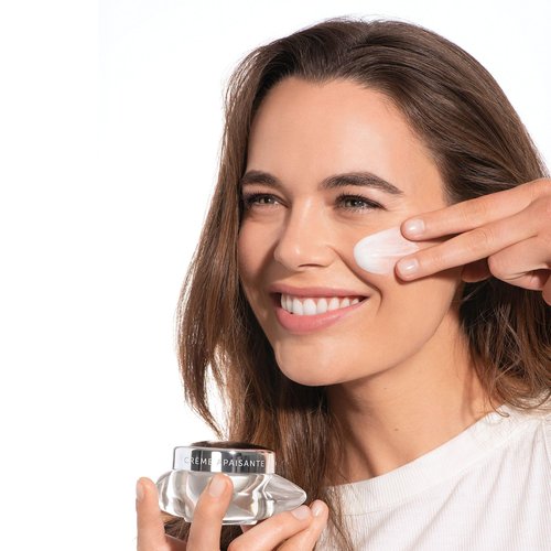 THALGO CICA Marin Soothing Cream Repairs & Strengthens Sensitive Skin, Marine Prebiotics, Vegan, The First SOS Care Line with Marine Prebiotics