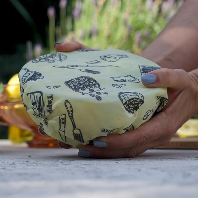 Reusable Beeswax Wrap Roll – Cotton, Plastic-Free Food Storage Alternative – Wrap Made by Women in Chile Grey Nuts
